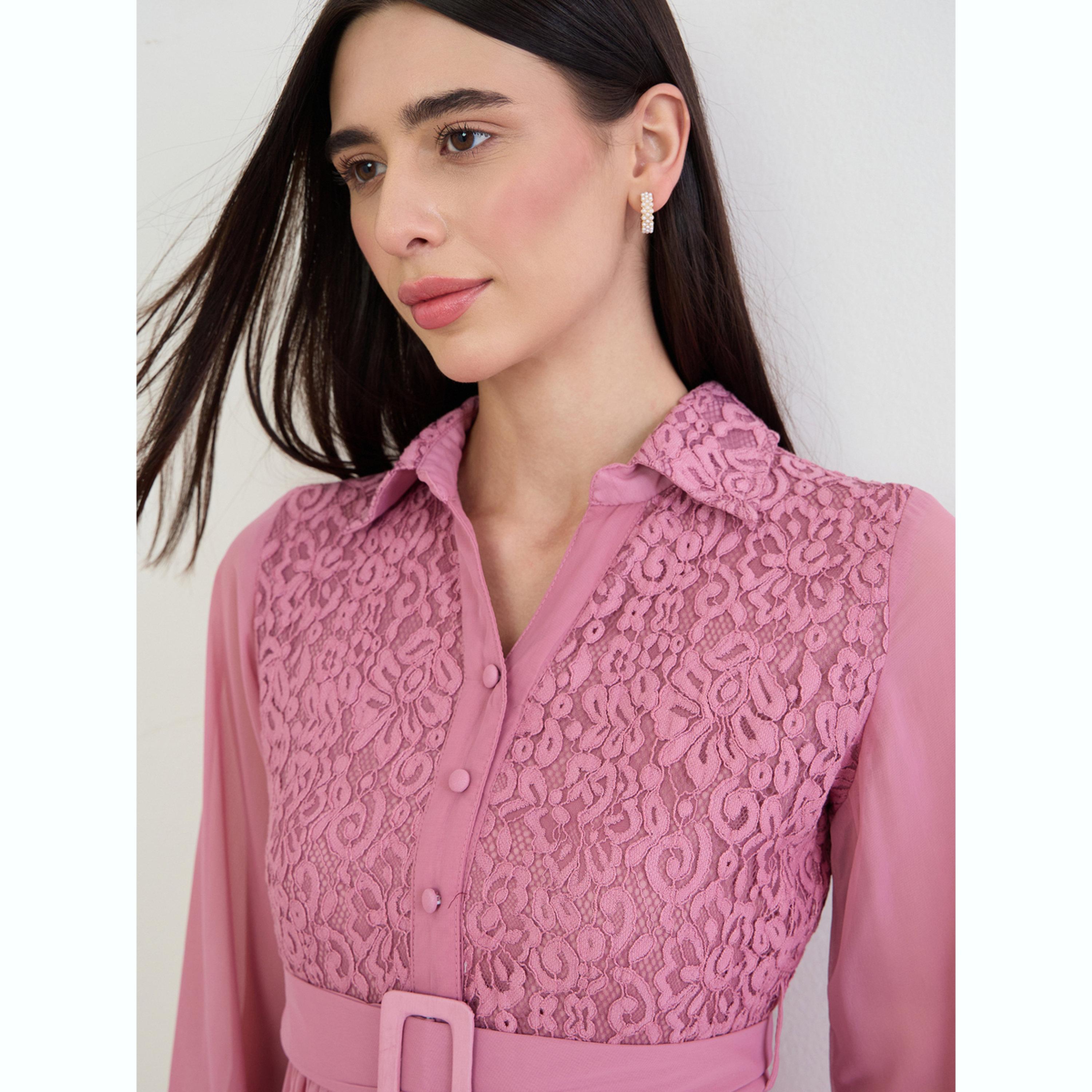 فستان طويل بحزام وتفاصيل دانتيل عند الصدر-women-clothing-dresses-image-4