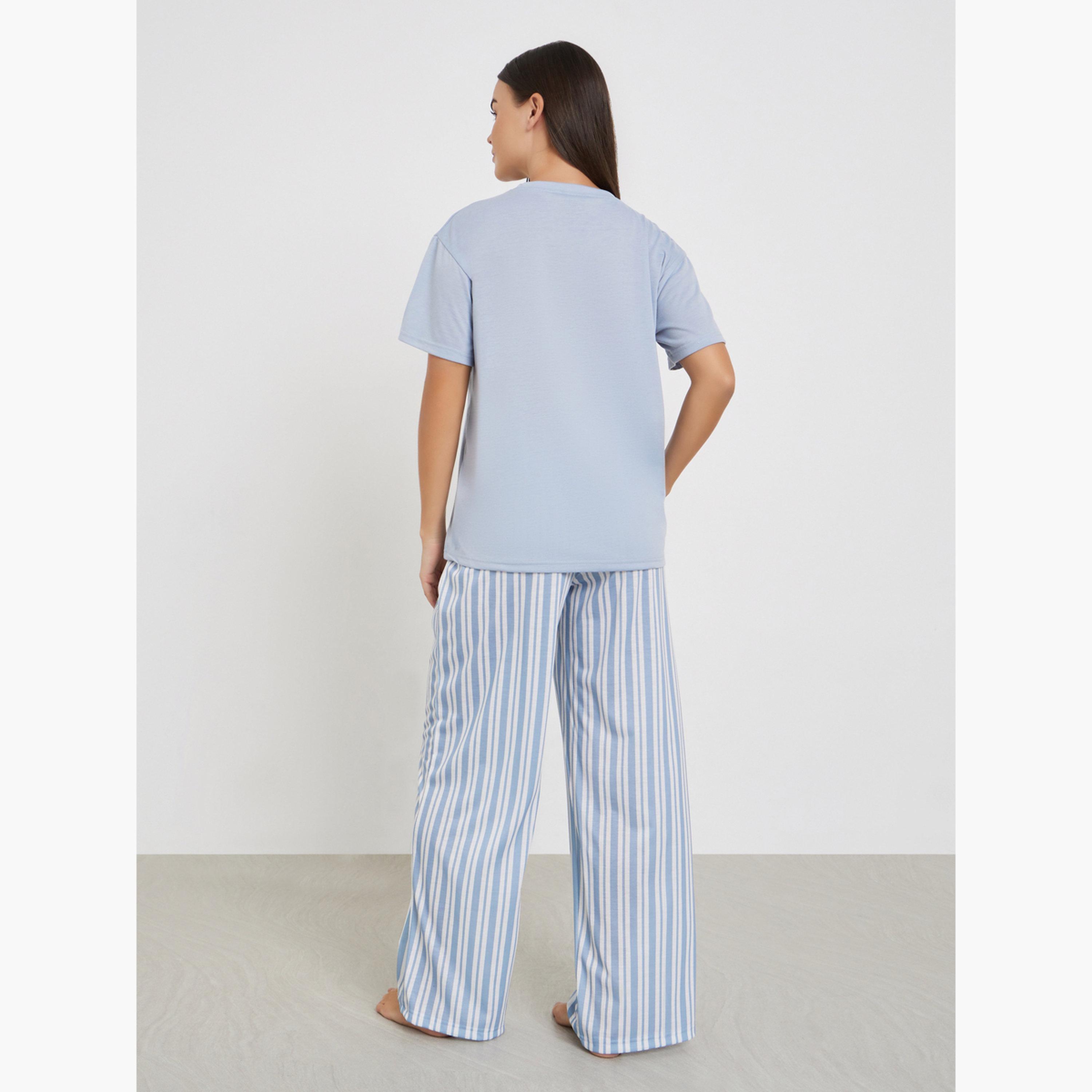 Styli Graphic Print Dropped Shoulder T-Shirt and Pyjama Set-women-clothing-nightwear-pyjamas-longsets-image-3