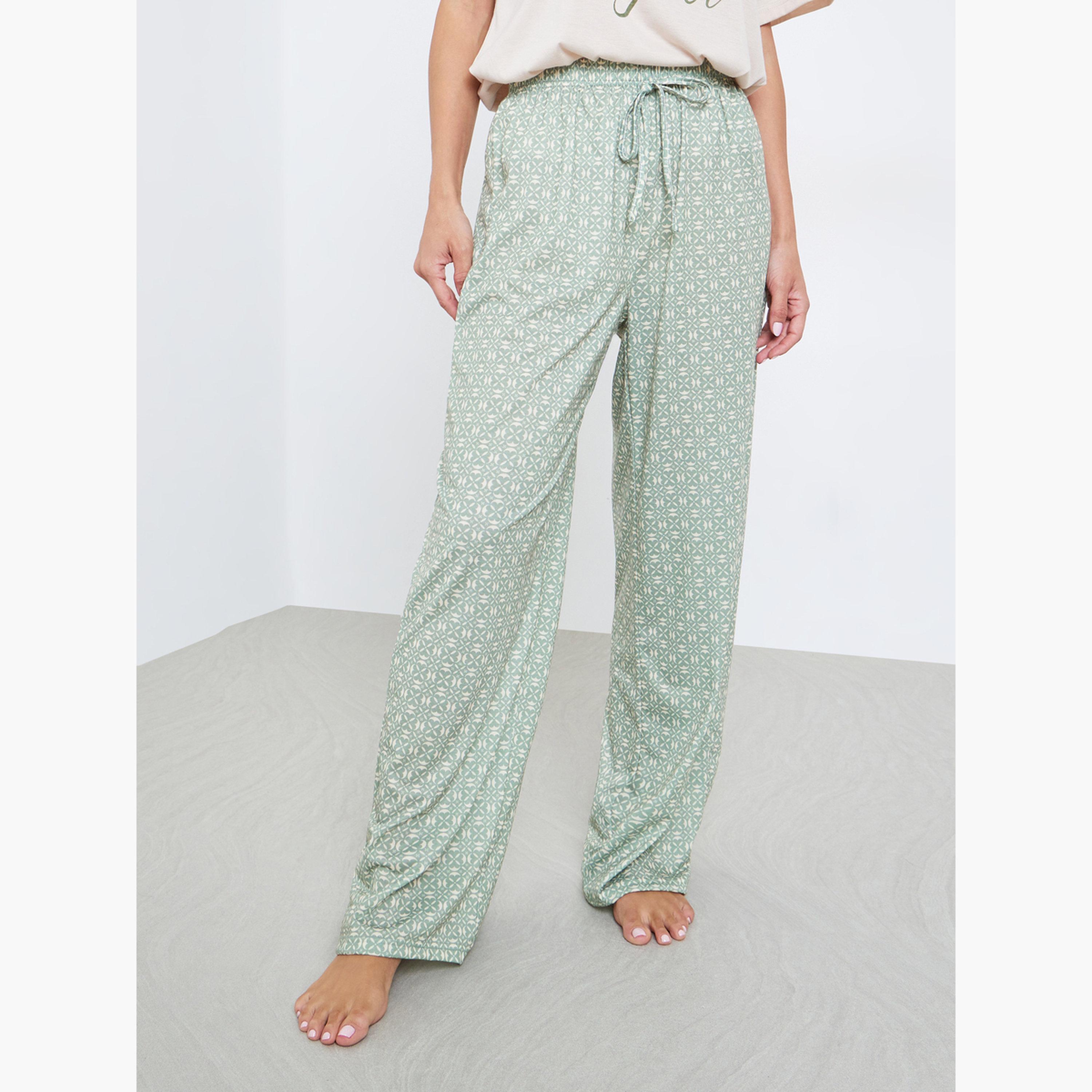 ستايلي - بيجاما بأكتاف منخفضه بطبعة بونجور-women-clothing-nightwear-pyjamas-longsets-image-4