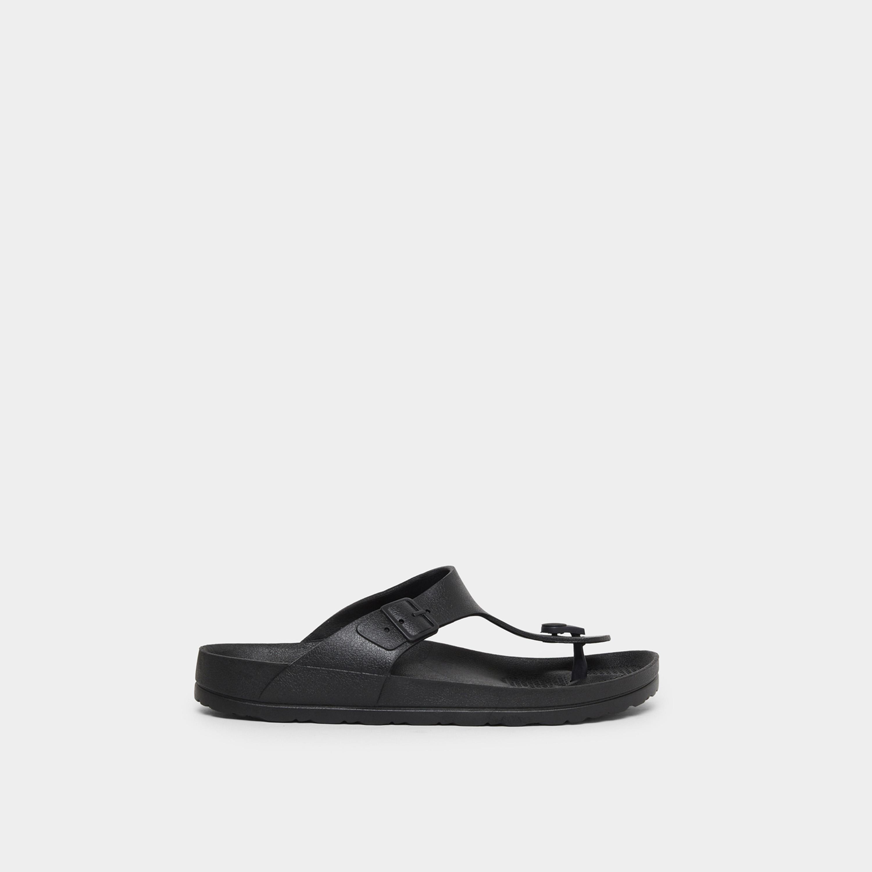ستايلي - صندل رجالي بمقبض أصابع القدم مع تفاصيل مشبك-men-shoes-flipflopsandslides-image-2