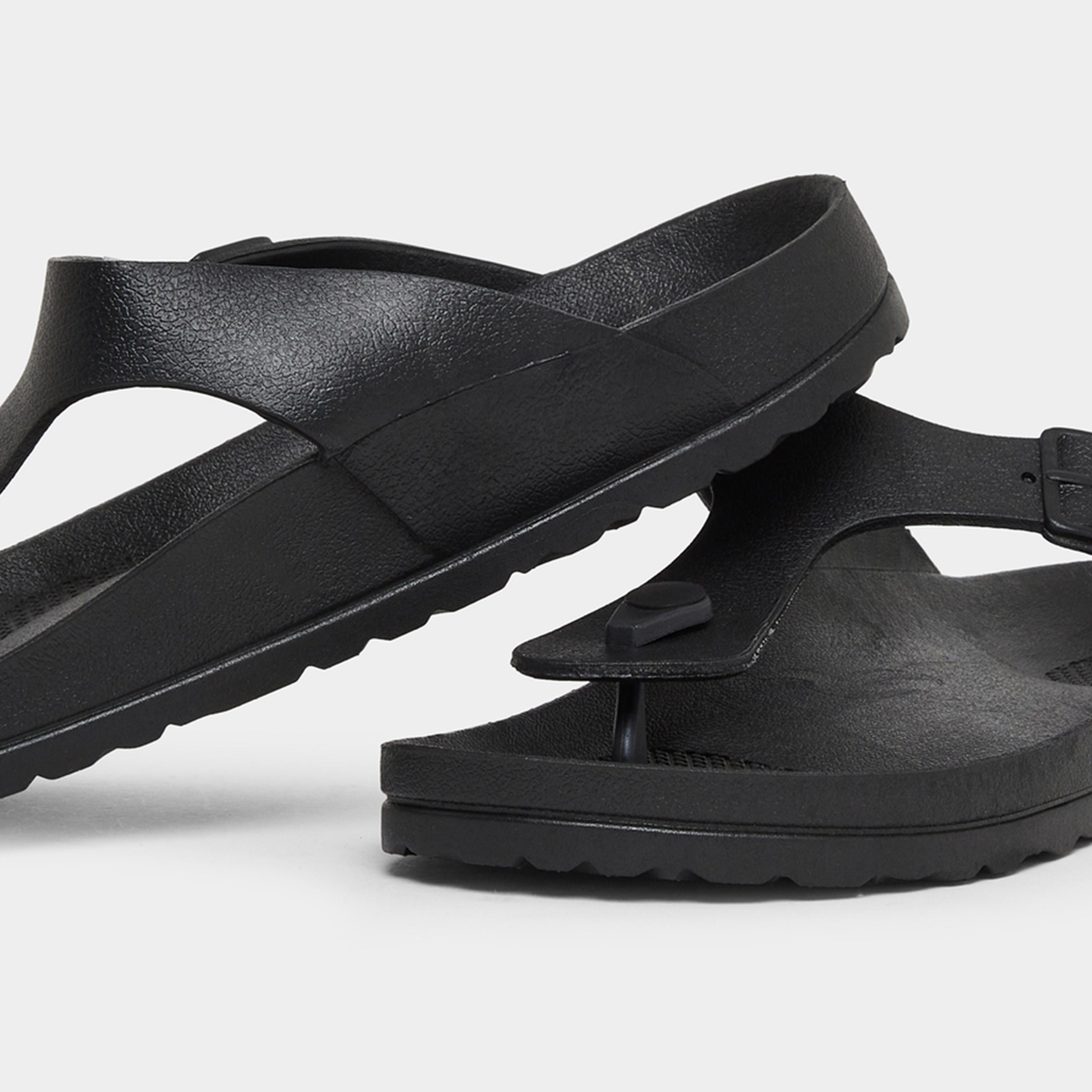 ستايلي - صندل رجالي بمقبض أصابع القدم مع تفاصيل مشبك-men-shoes-flipflopsandslides-image-3