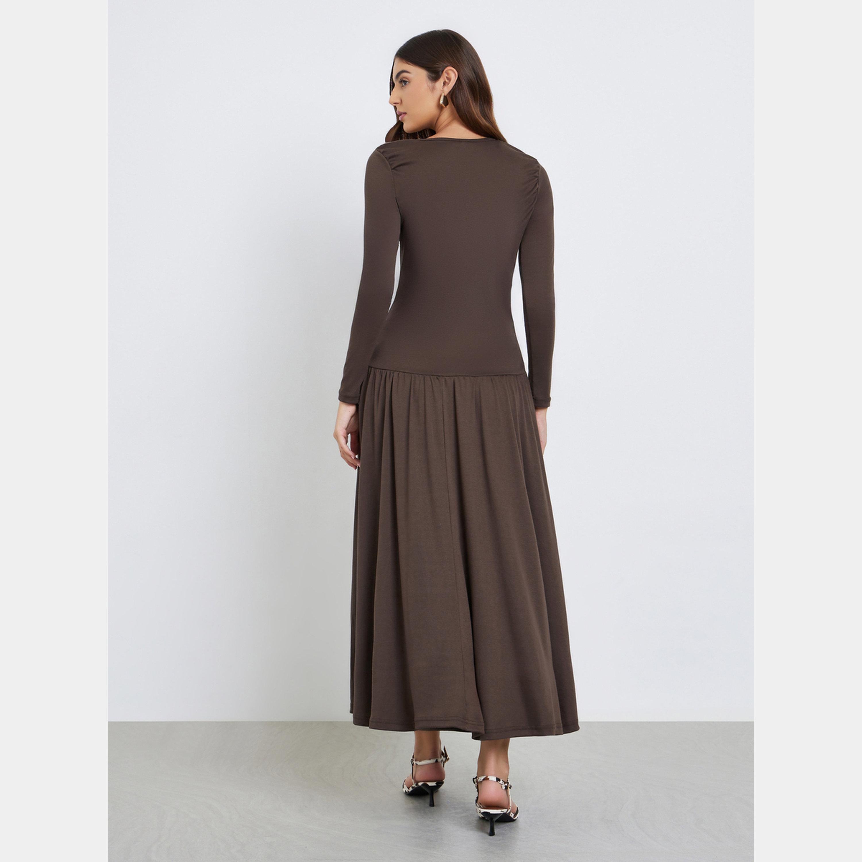 Styli Brown Gathered Detail Boat Neck Long Sleeves Women's A-line Maxi Dress-women-clothing-dresses-image-4