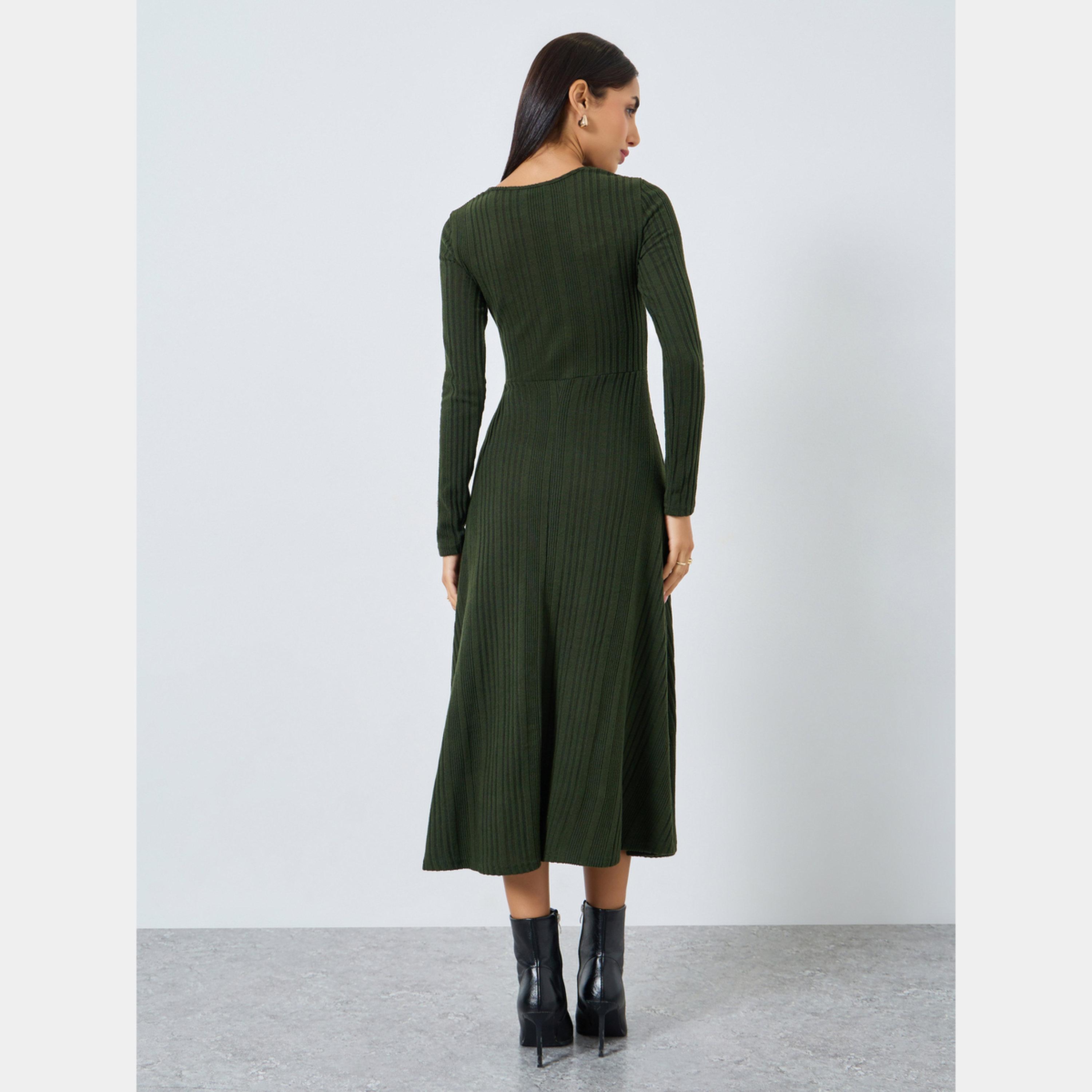 Styli Olive Ribbed Keyhole Cutout Detail Long Sleeves Women's A-line Midi Dress-women-clothing-dresses-image-4