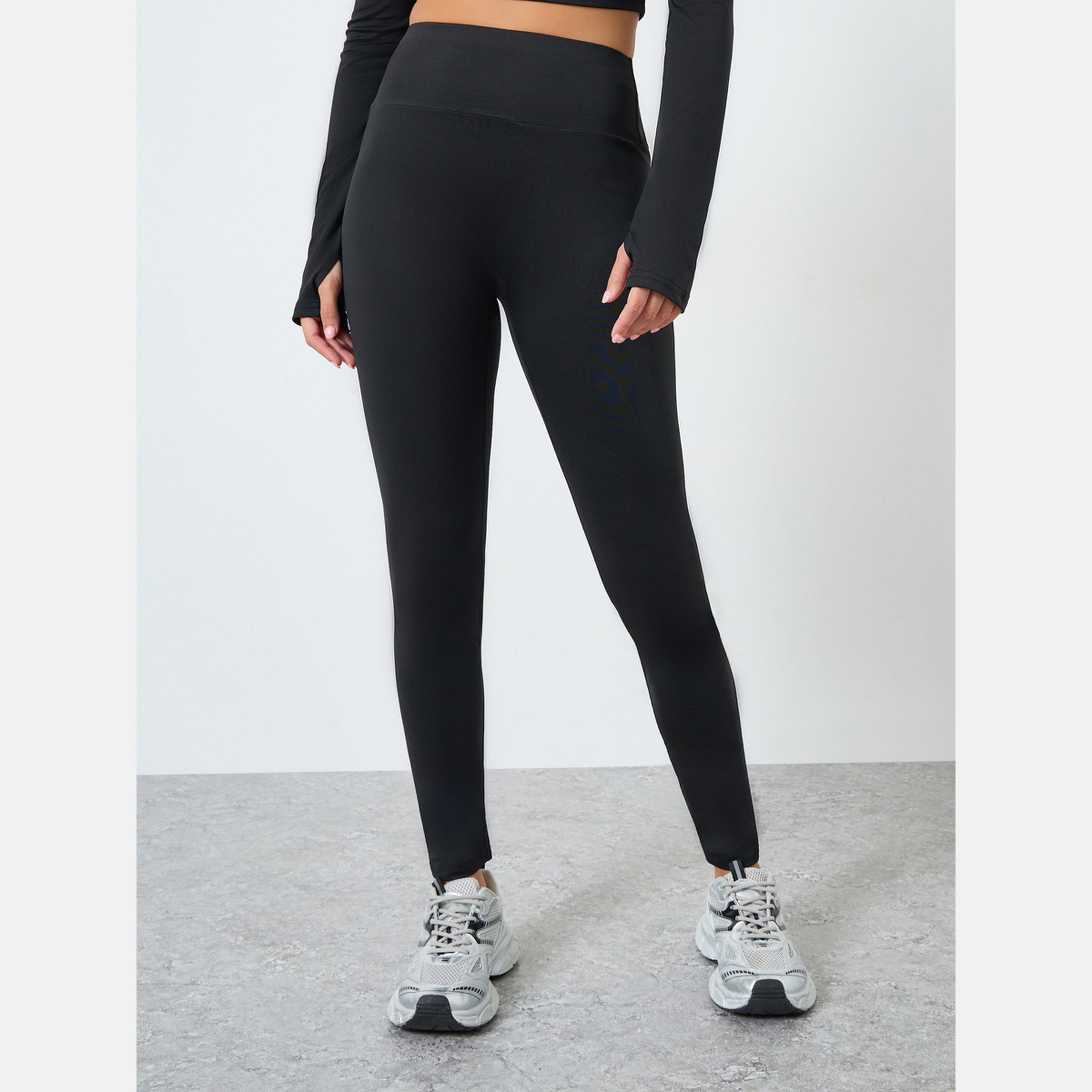 ستايلي - طقم بلوزة قصيرة مع ليقنز/ فيزون بفتحة خلفية-women-clothing-sportswearandactivewear-trackpantsandtracksuits-image-5