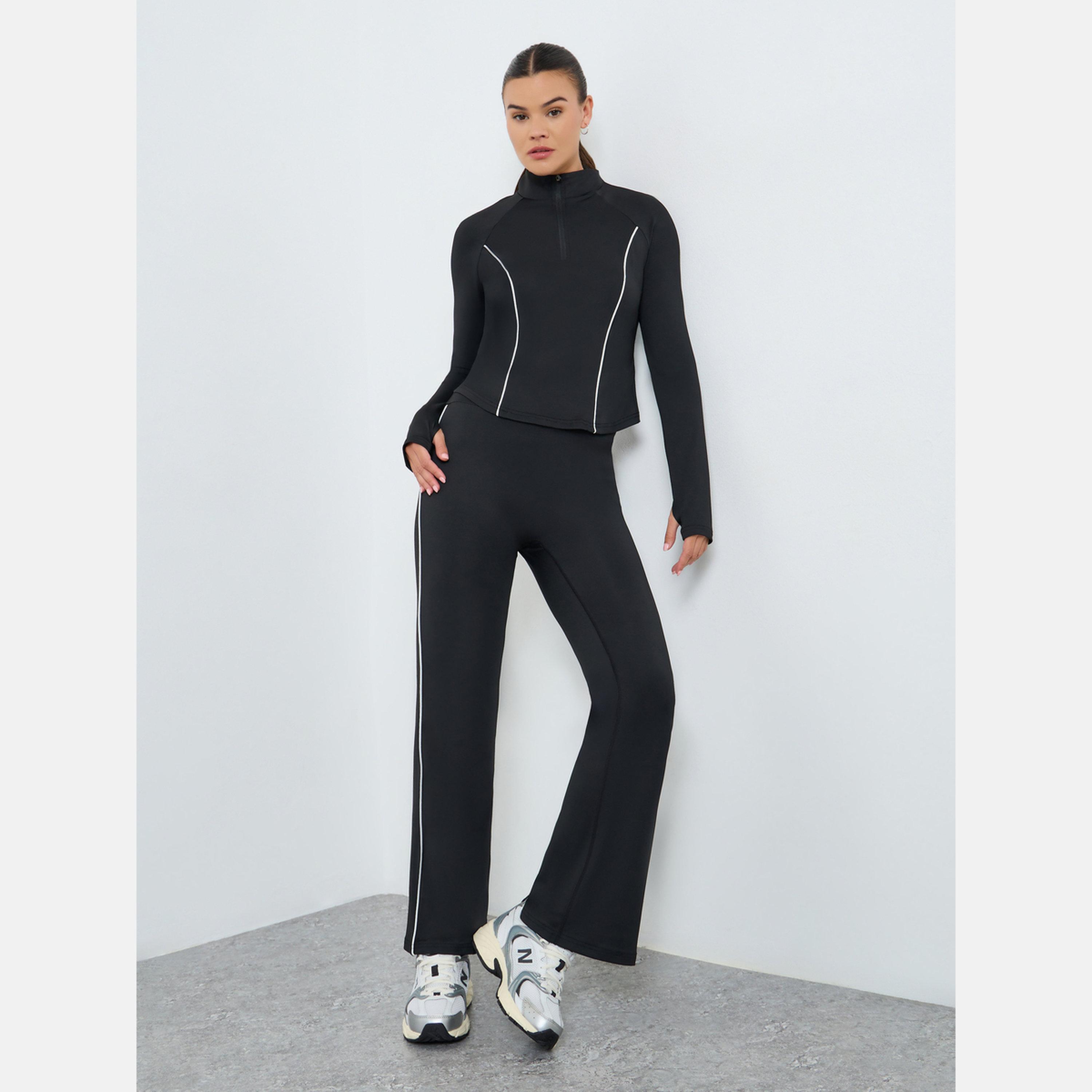 ستايلي - بلوزة بنصف سحاب وفتحة الإبهام مع ليقنز/ فيزون وخطوط متباينة-women-clothing-sportswearandactivewear-trackpantsandtracksuits-image-1