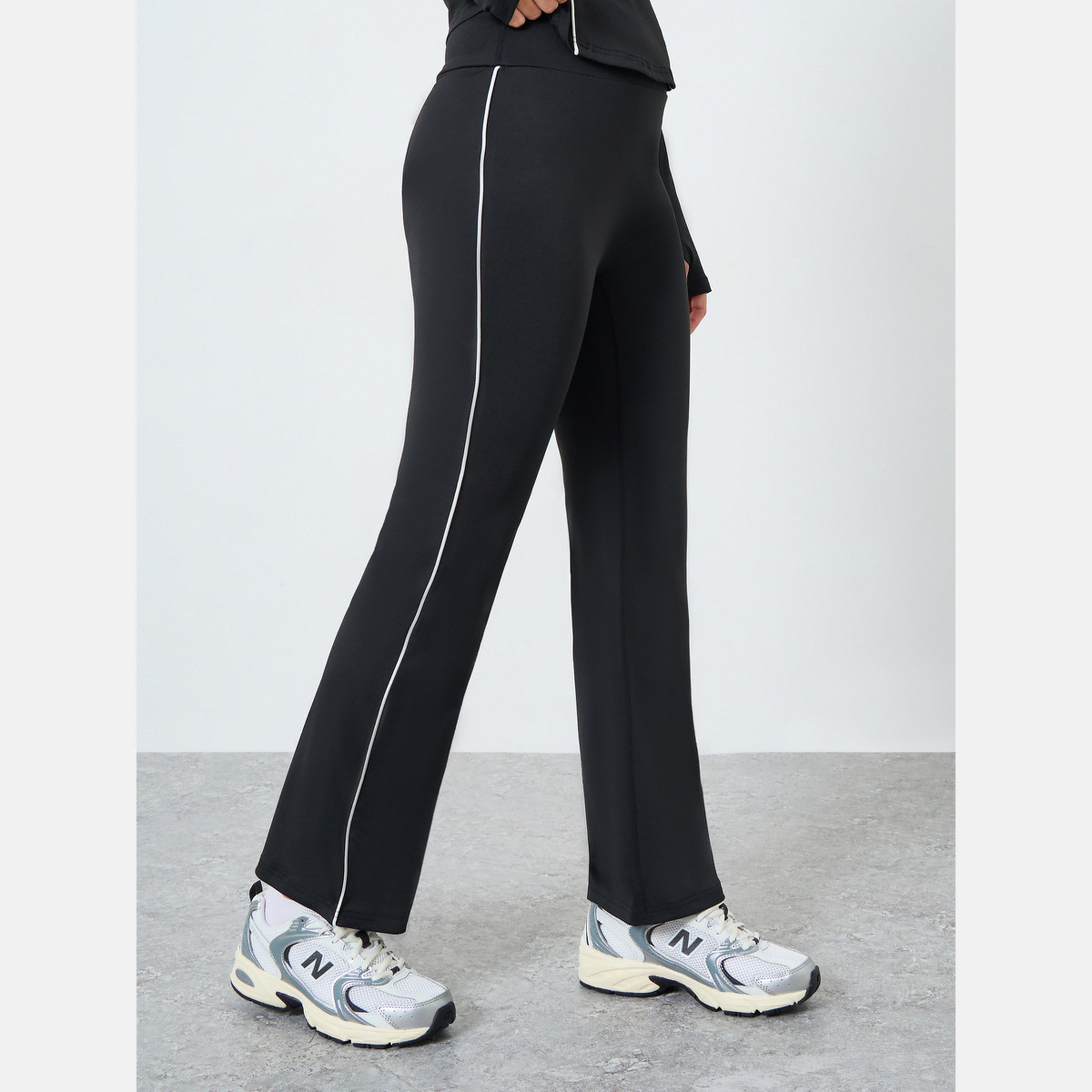 ستايلي - بلوزة بنصف سحاب وفتحة الإبهام مع ليقنز/ فيزون وخطوط متباينة-women-clothing-sportswearandactivewear-trackpantsandtracksuits-image-5