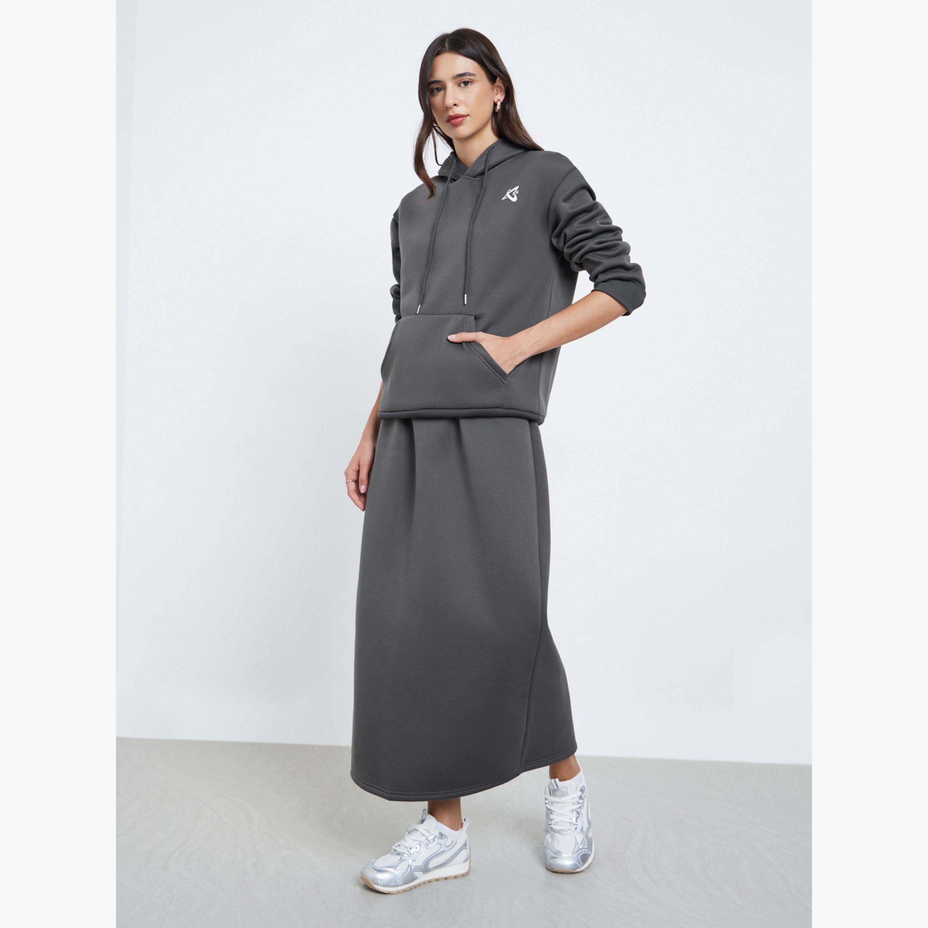 ستايلي - طقم هودي وتنورة رمادية بقصّة عادية للنساء-women-clothing-coordsets-image-1