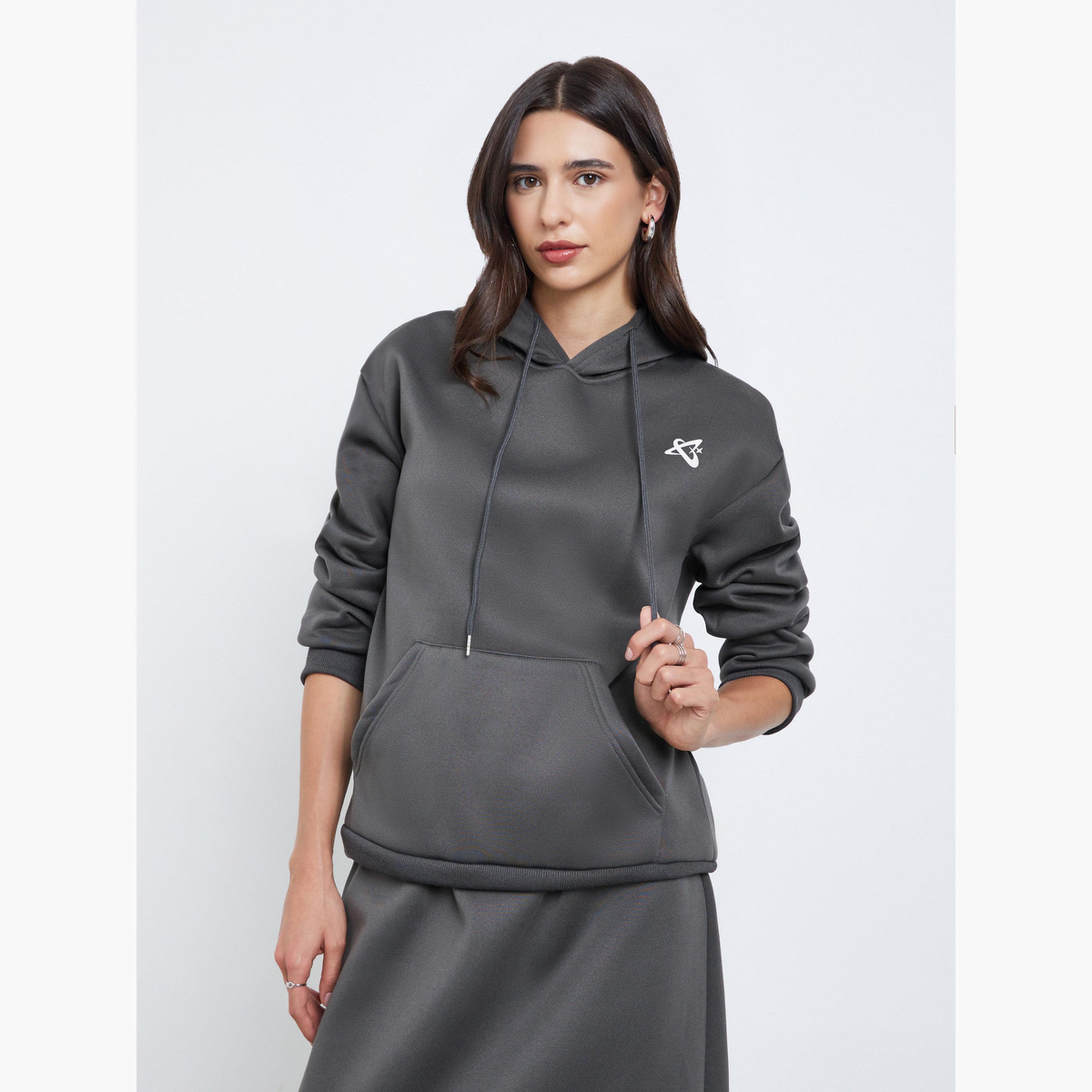 ستايلي - طقم هودي وتنورة رمادية بقصّة عادية للنساء-women-clothing-coordsets-image-2