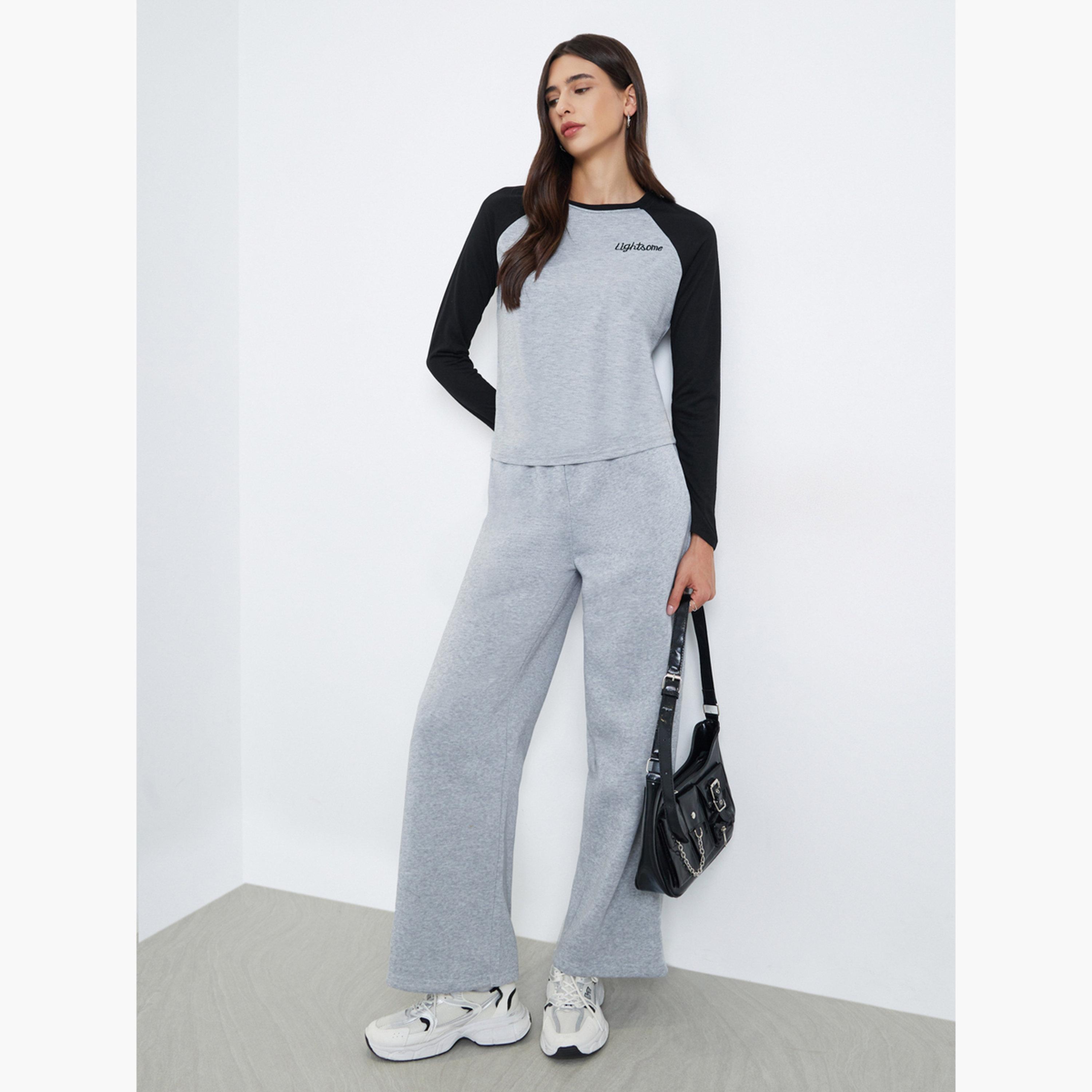 ستايلي - بنطال رياضي واسع الساق باللون الرمادي مع رباط خصر للنساء-women-clothing-bottoms-joggers-image-2