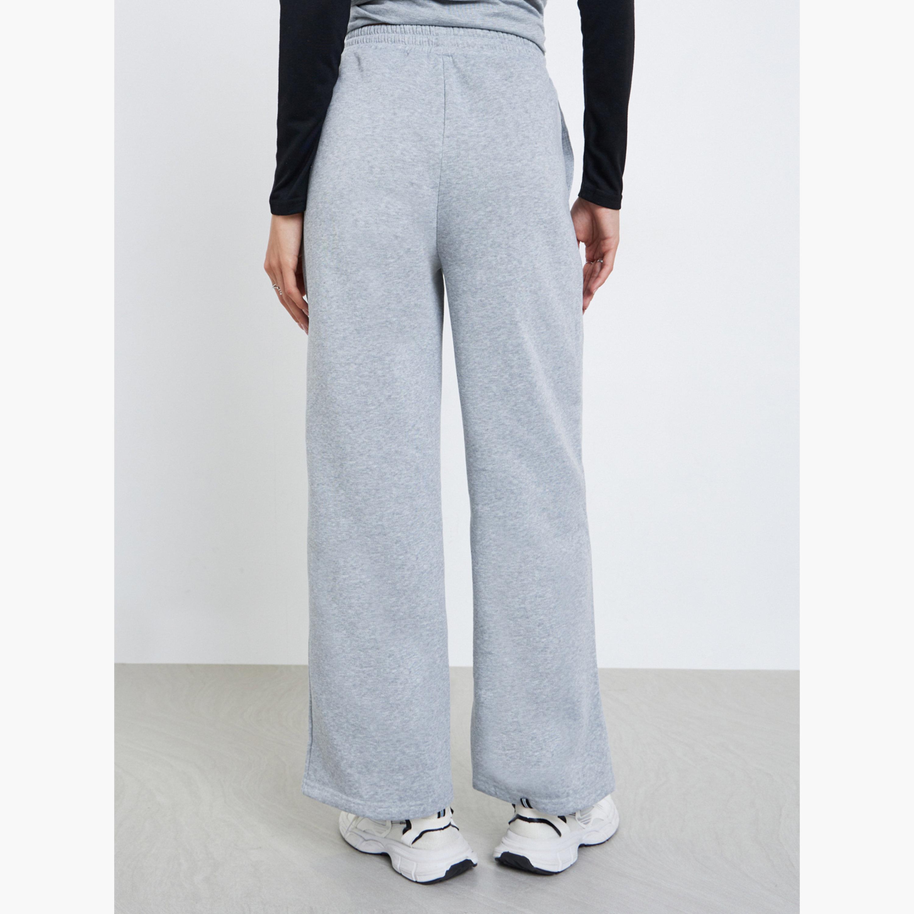 ستايلي - بنطال رياضي واسع الساق باللون الرمادي مع رباط خصر للنساء-women-clothing-bottoms-joggers-image-4