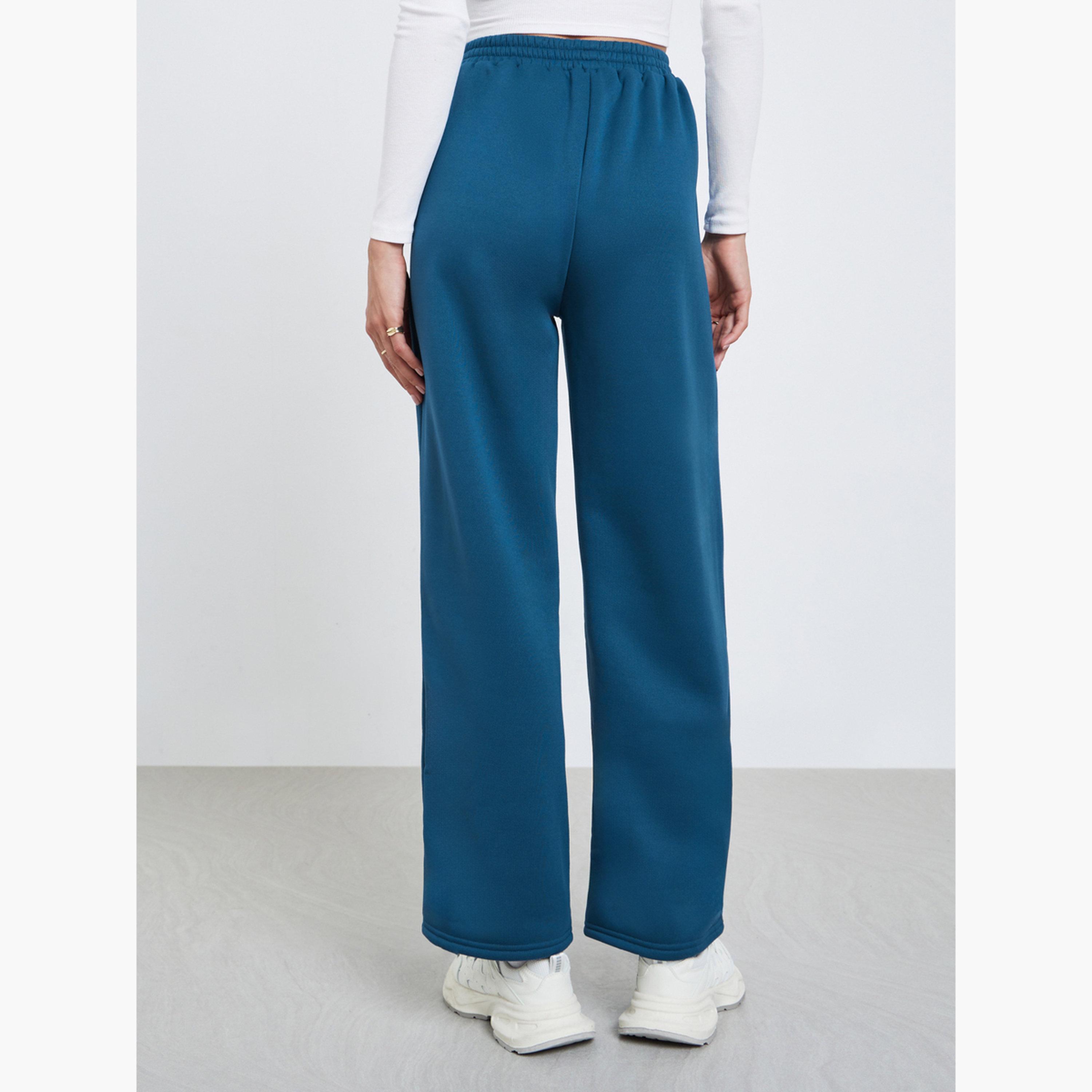 ستايلي - بنطال رياضي واسع الساق بطباعة خطية للنساء-women-clothing-bottoms-joggers-image-4