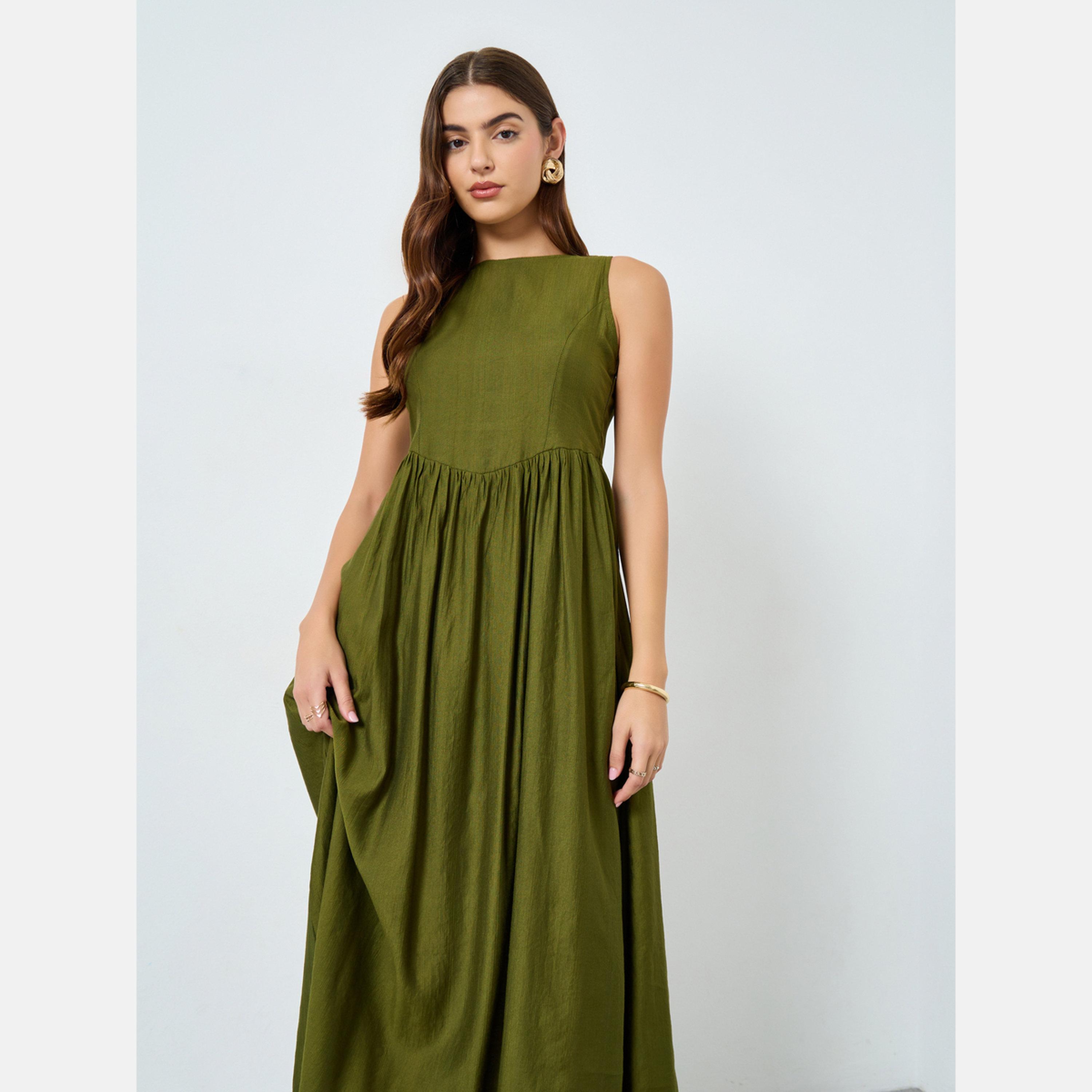 ماكسيم كرييشن - فستان أخضر سادة بدون أكمام متوسط ​​الطول-women-clothing-dresses-image-2