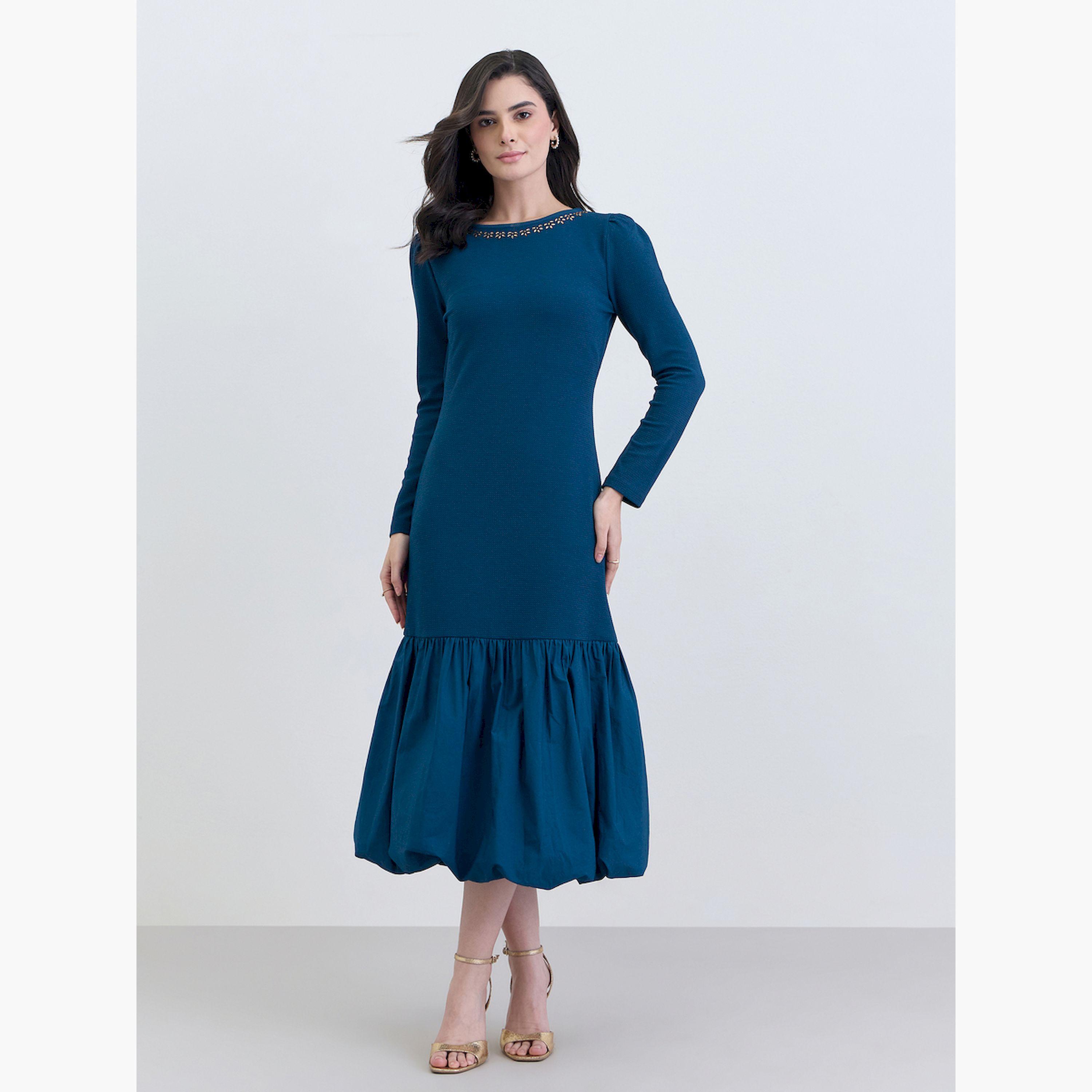 فستان ميدي بفتحة رقبة مزينة-women-clothing-dresses-image-1