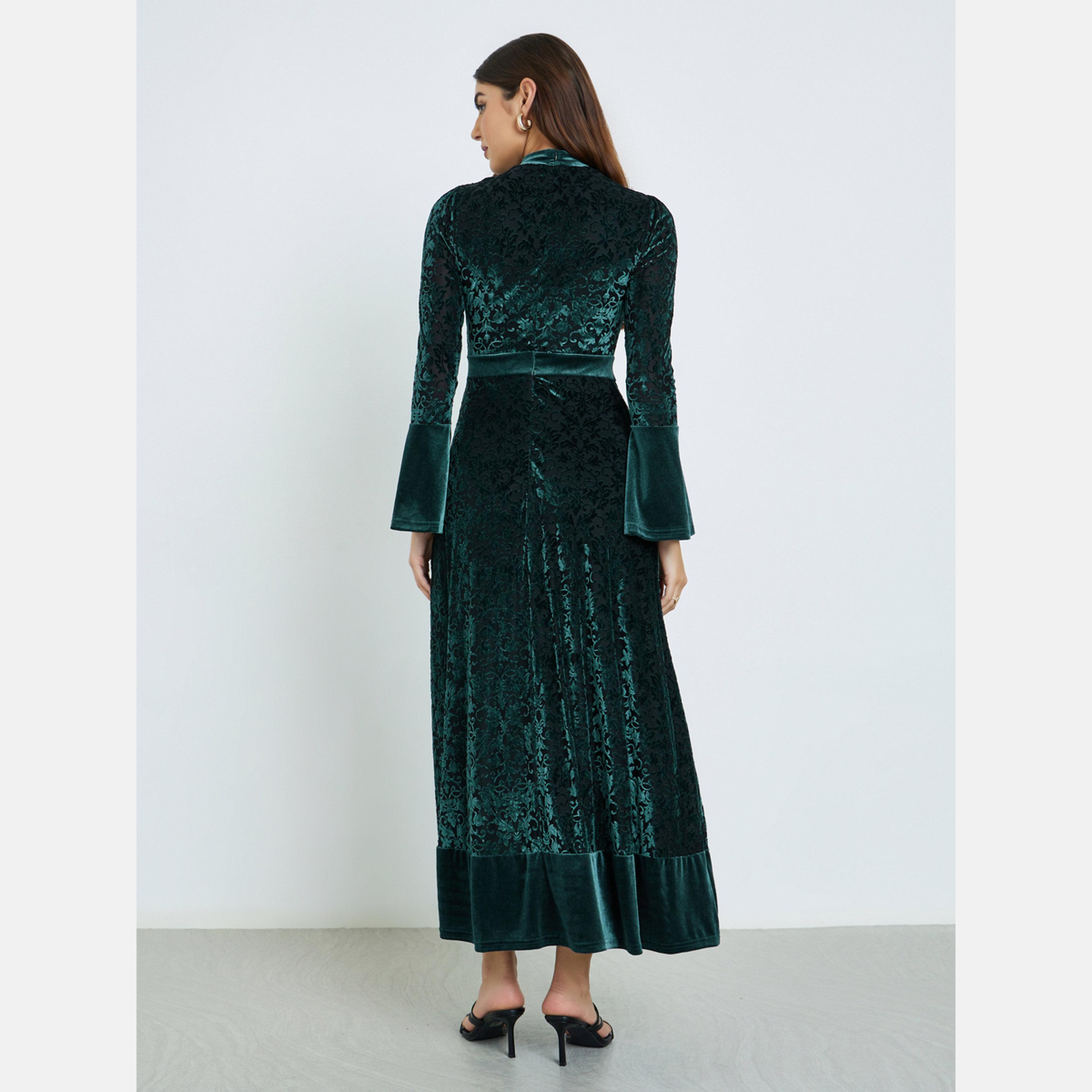 ستايلي - فستان ماكسي بتصميم A بأكمام طويلة ومظهر مخملي باللون الأزرق المخضر-women-clothing-dresses-image-5