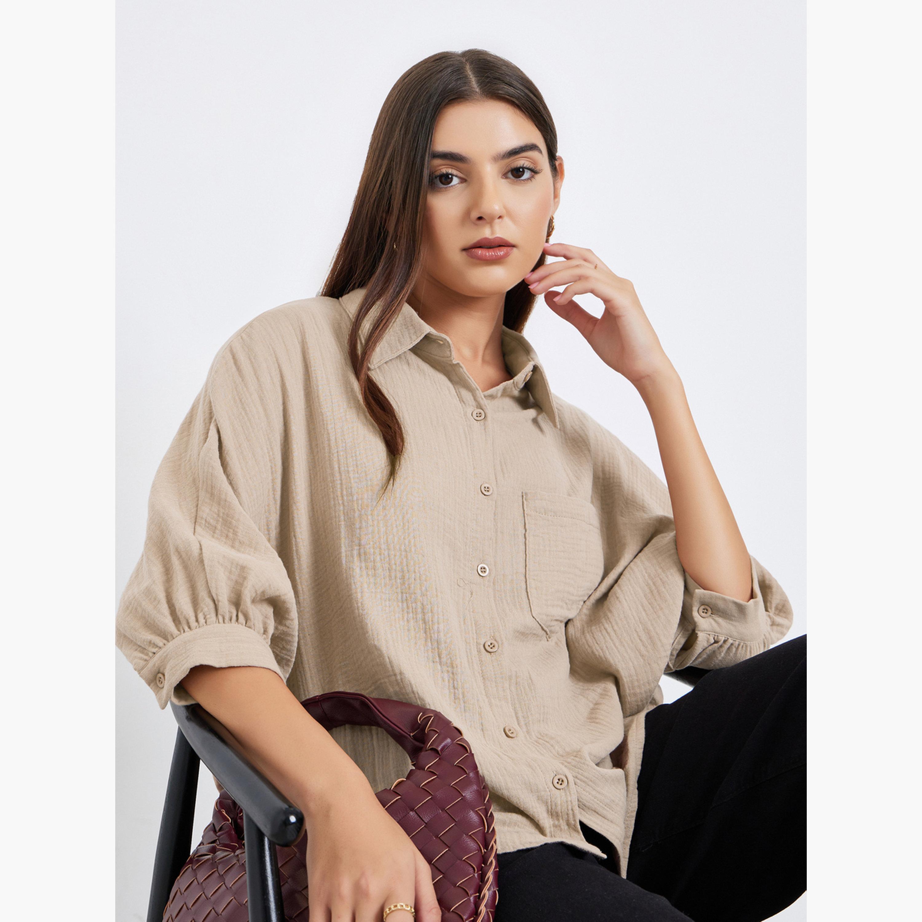 تيك تو - قميص بيج مجعد بأكمام 3/4 مع تفاصيل جيب للنساء-women-clothing-shirtsandblouses-shirts-image-3