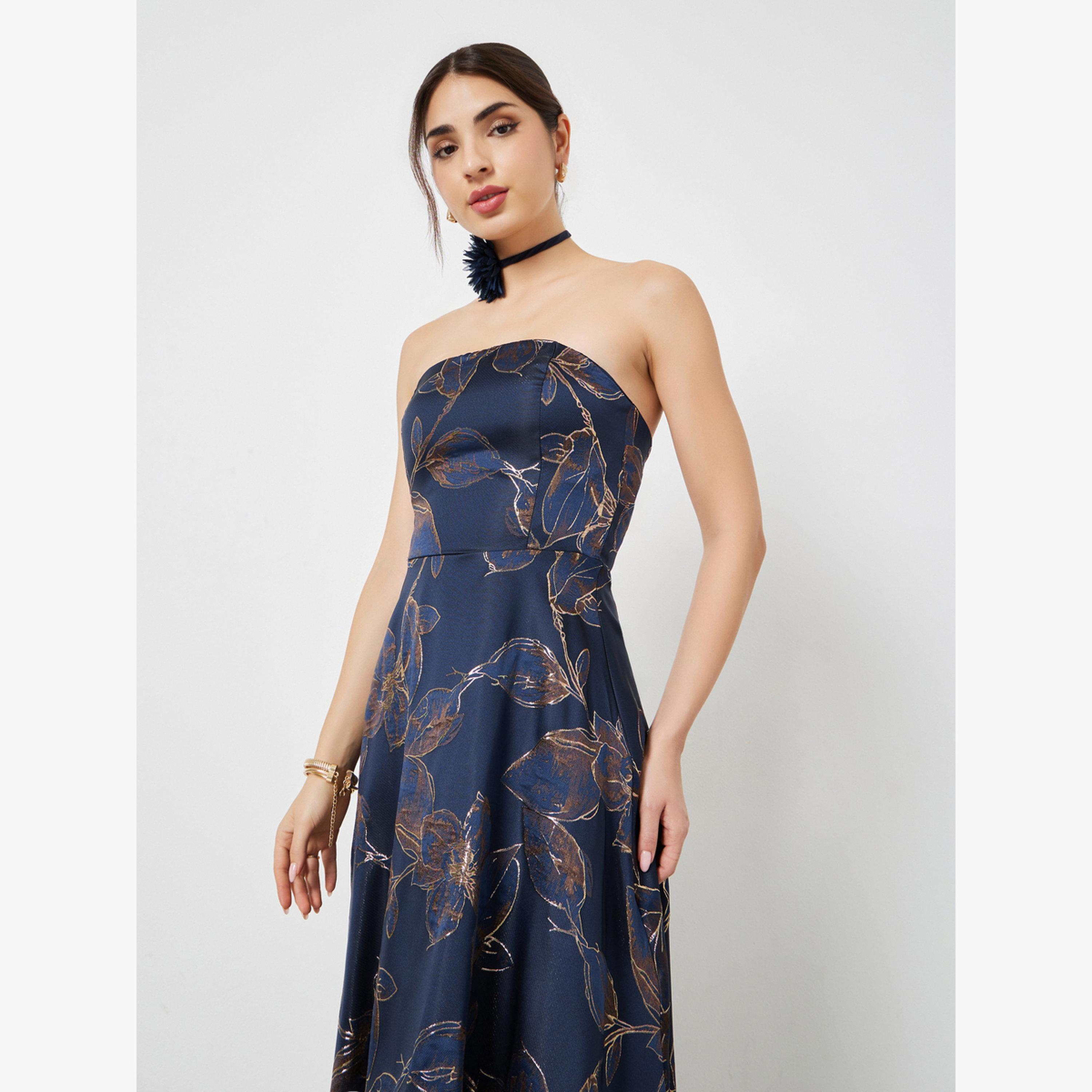 فستان طويل بحافة واسعة وياقة باندو مزين بزهور-women-clothing-dresses-image-3