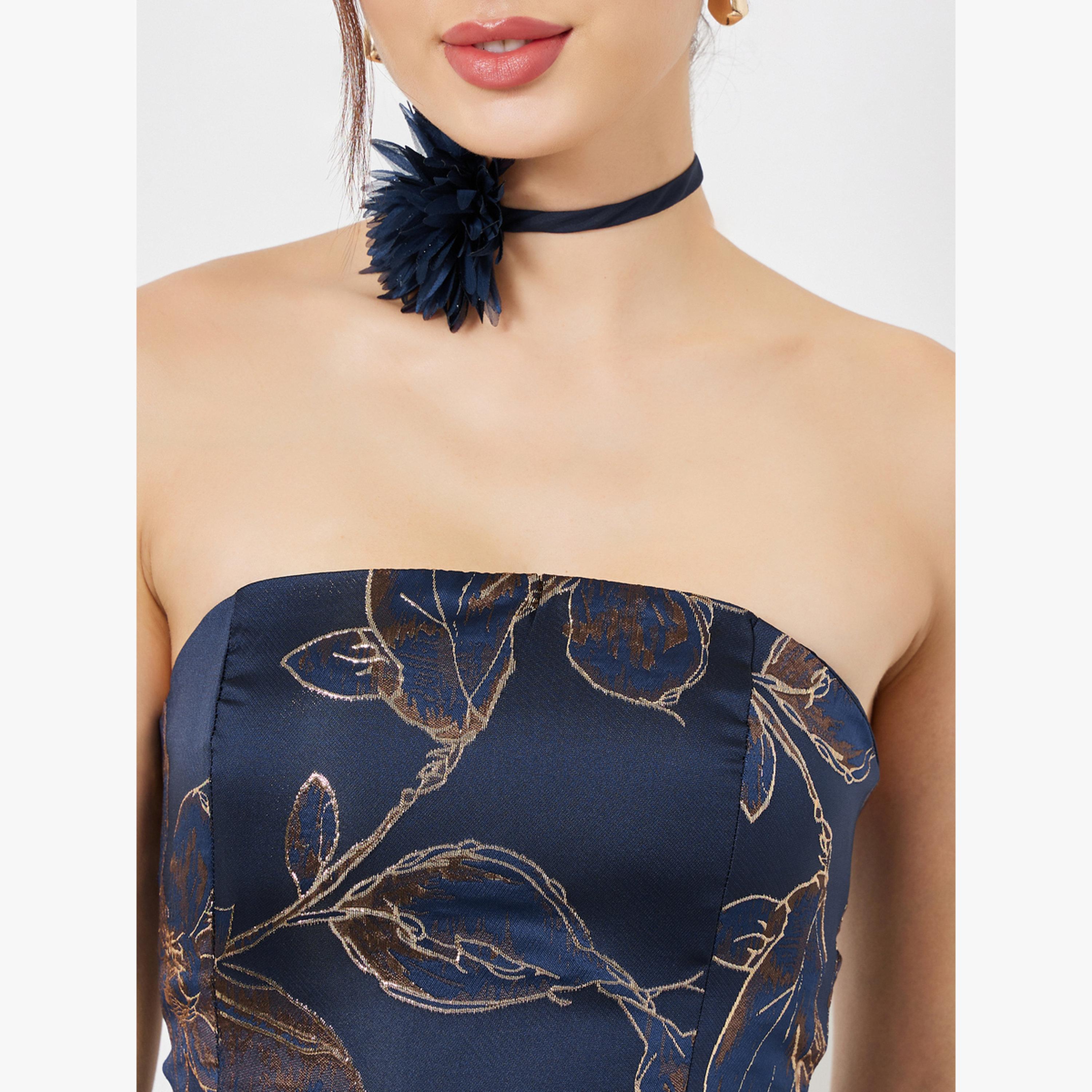 فستان طويل بحافة واسعة وياقة باندو مزين بزهور-women-clothing-dresses-image-5