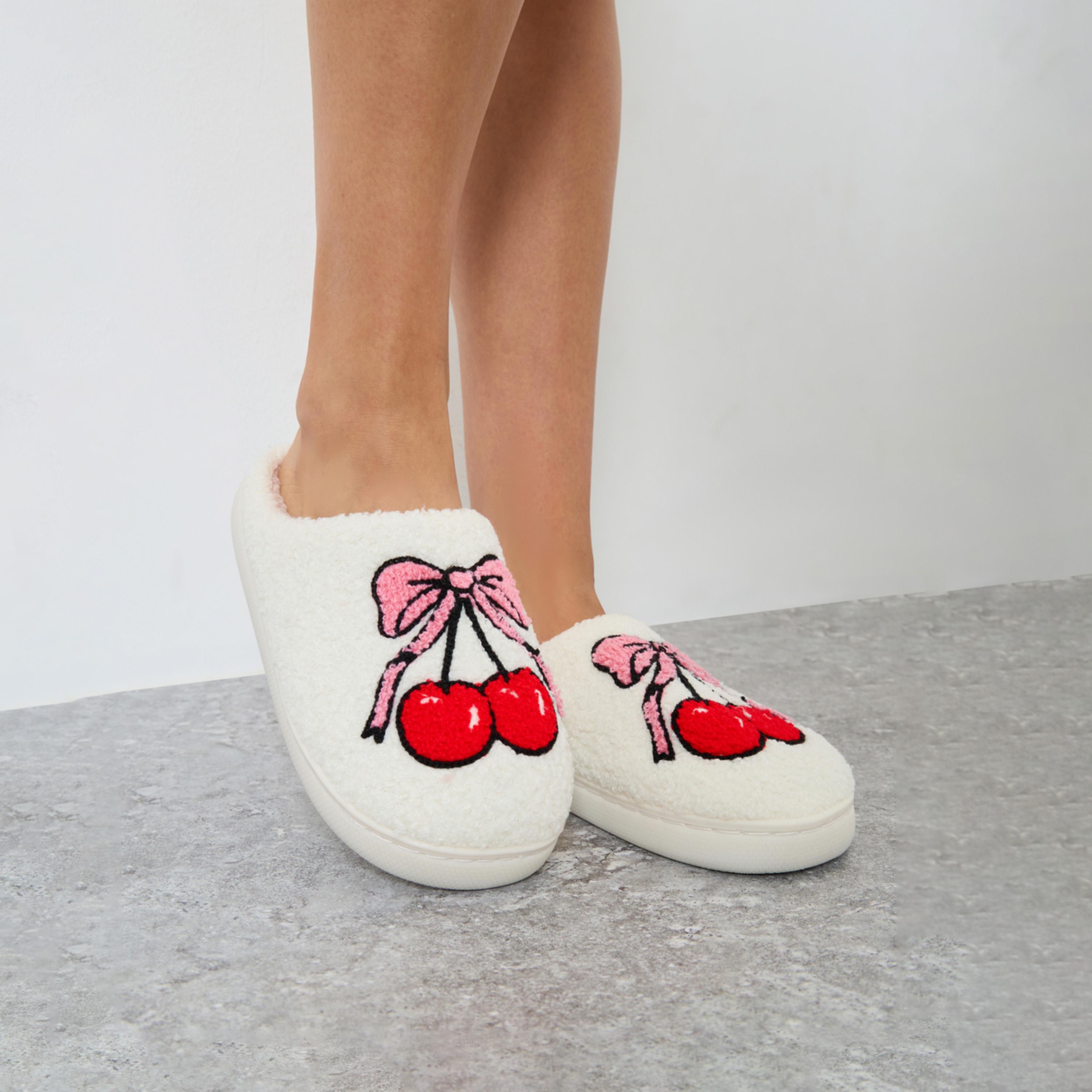 ستايلي - شبشب غرفة النوم بنقشة الكرز الكريمي-women-shoes-bedroomslippers-image-2