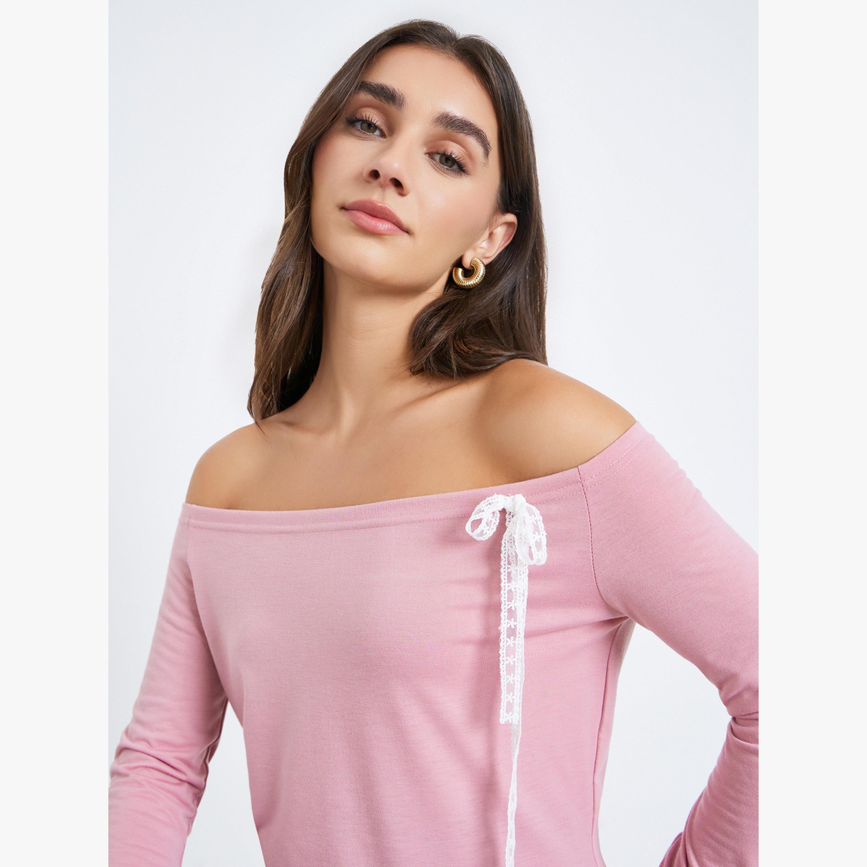 توب بتفاصيل محبوكة بأكتاف مكشوفة-women-clothing-shirtsandblouses-blouses-image-2