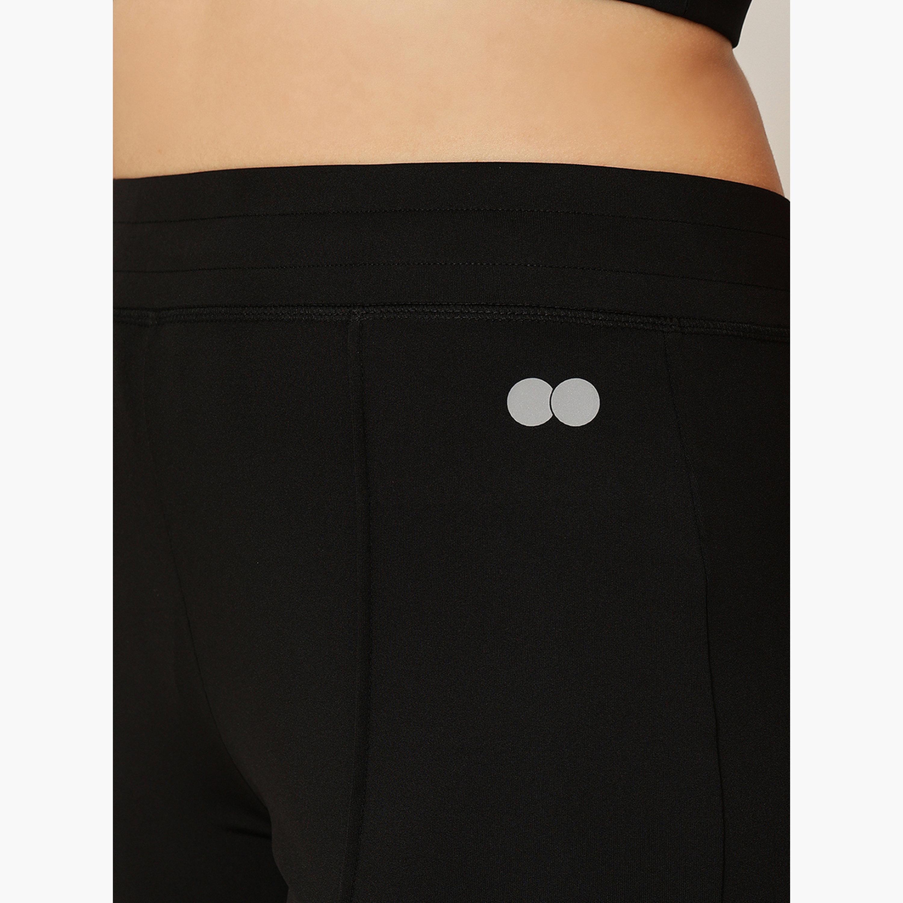 Clovia Black Snug Fit Active Straight Pants-women-clothing-sportswearandactivewear-bottoms-joggersandtrackpants-image-5