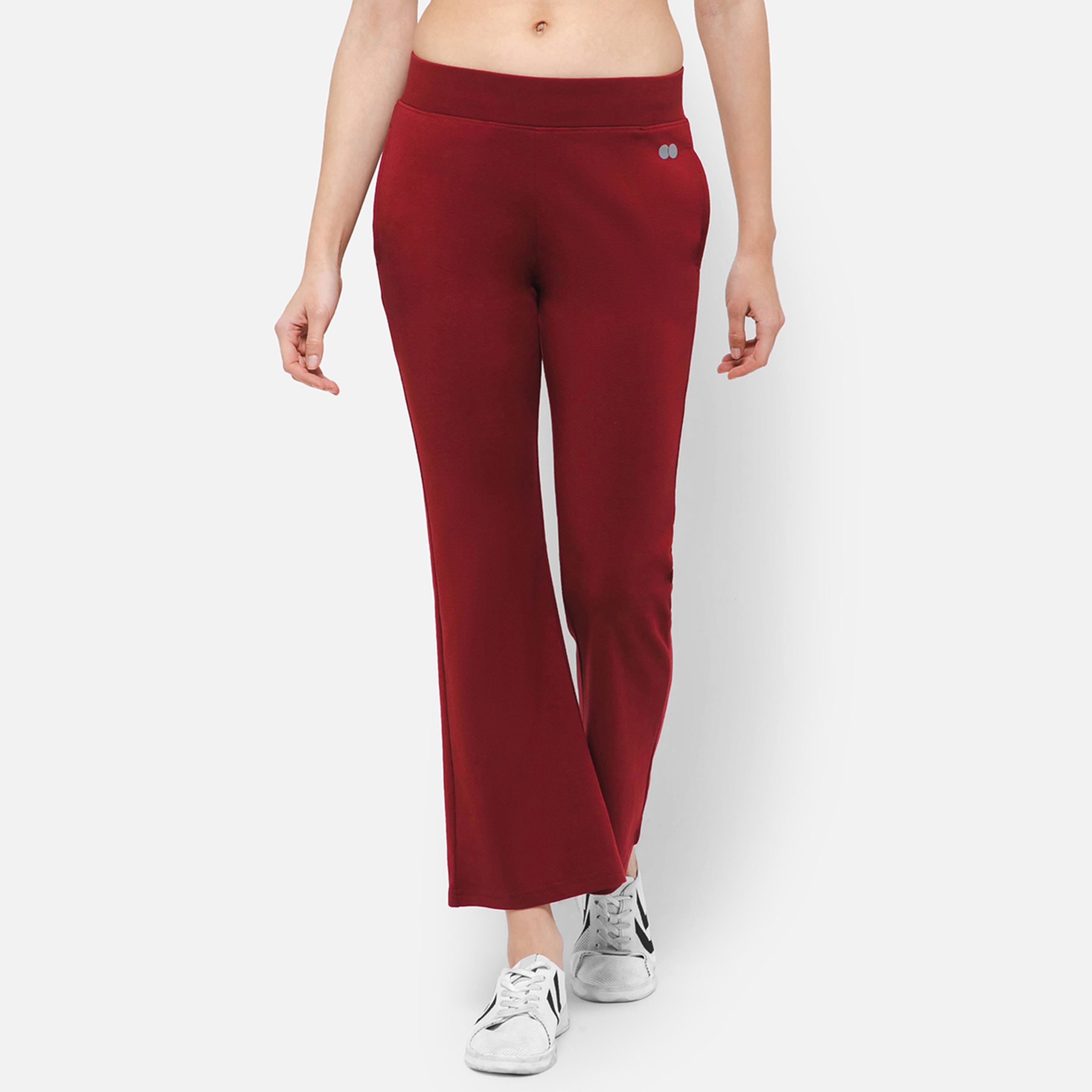 Clovia Comfort Fit Flared Yoga Pants with Side Pockets-women-clothing-sportswearandactivewear-bottoms-joggersandtrackpants-image-1