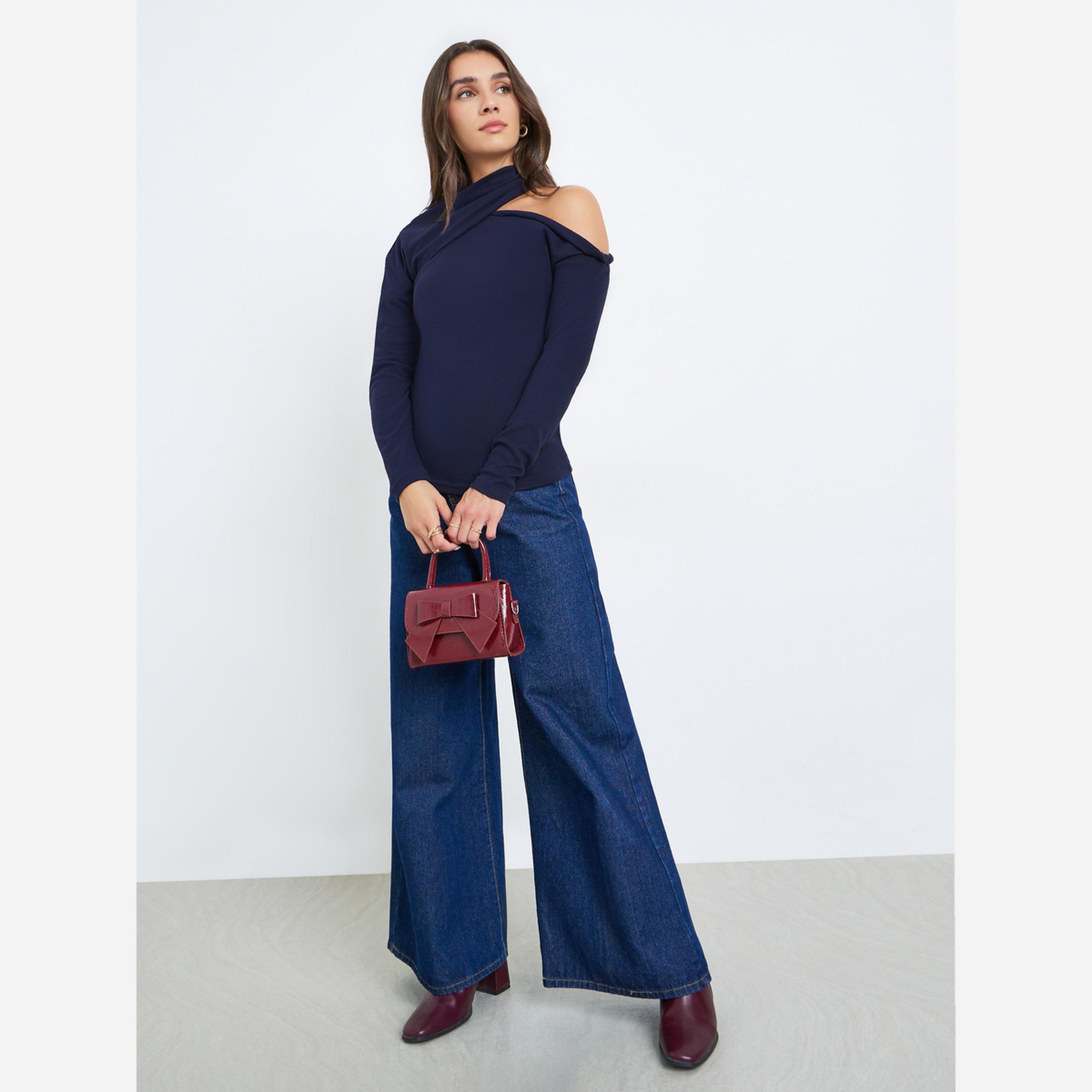 ستايلي - بلوزة محبوكة للنساء لون أزرق داكن بكتف واحد-women-clothing-tshirts-image-2
