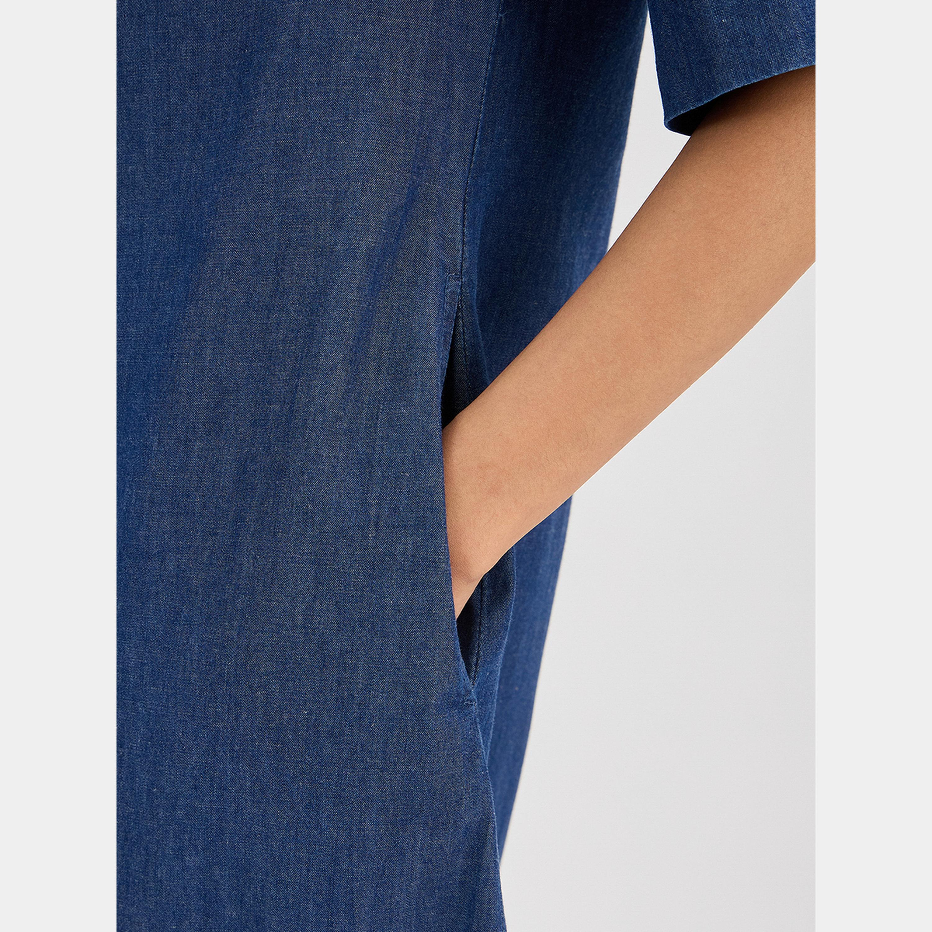 فيميلا - فستان جينز نسائي بطول الركبة بأكمام قصيرة وياقة سادة لون أزرق كحلي-women-clothing-dresses-image-5