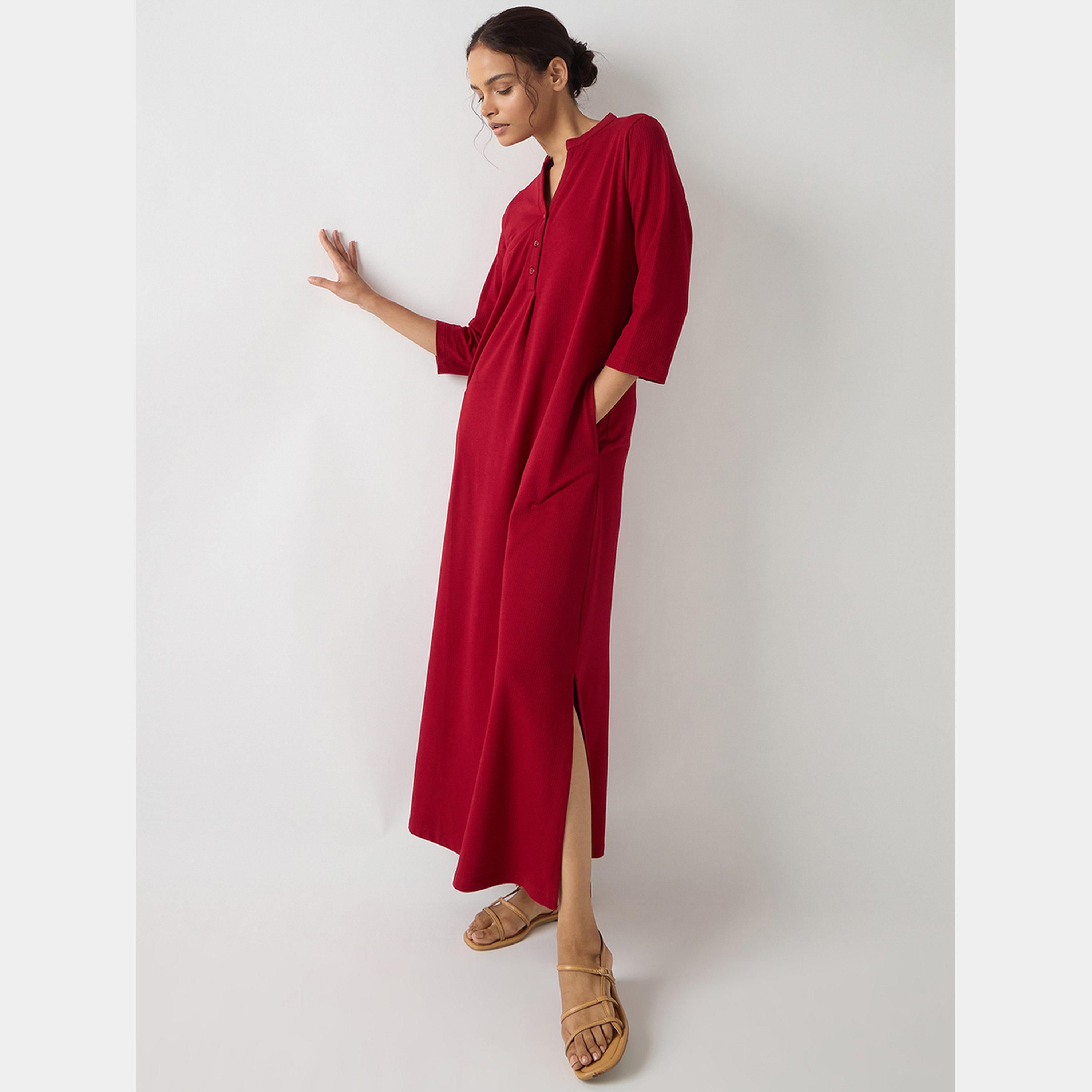 فيميلا - فستان ماكسي نسائي من القطن المحبوك بأكمام 3/4 وفتحة باللون الأحمر-women-clothing-dresses-image-6