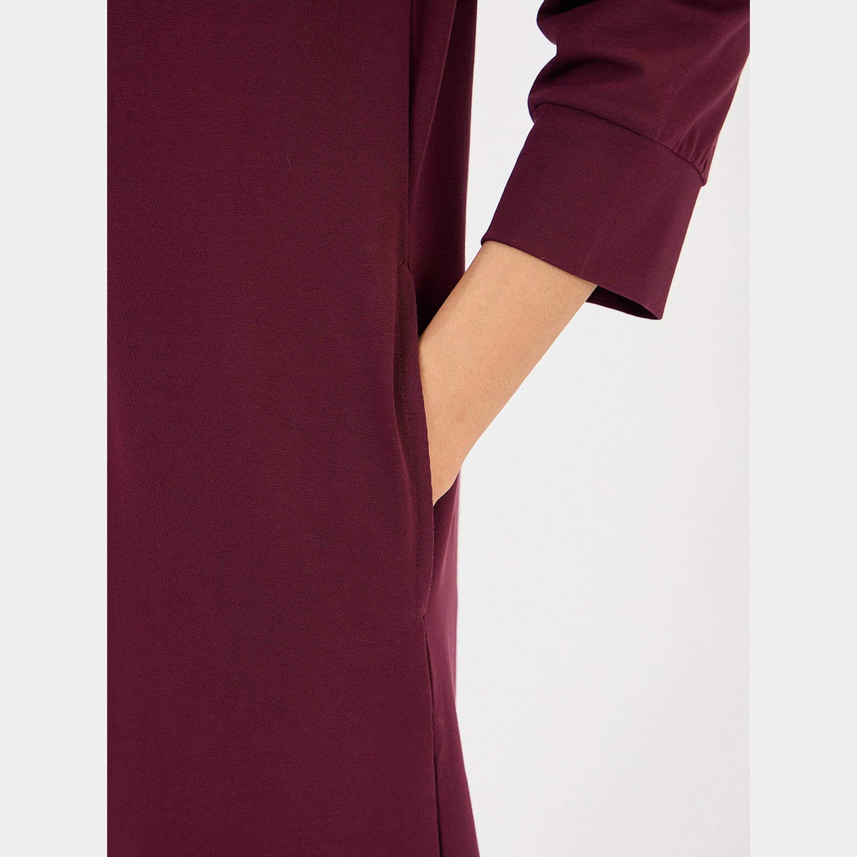 فيميلا - فستان متوسط الطول نسائي بلون النبيذ، بياقة سادة وأكمام 3/4، بتصميم A-women-clothing-dresses-image-5