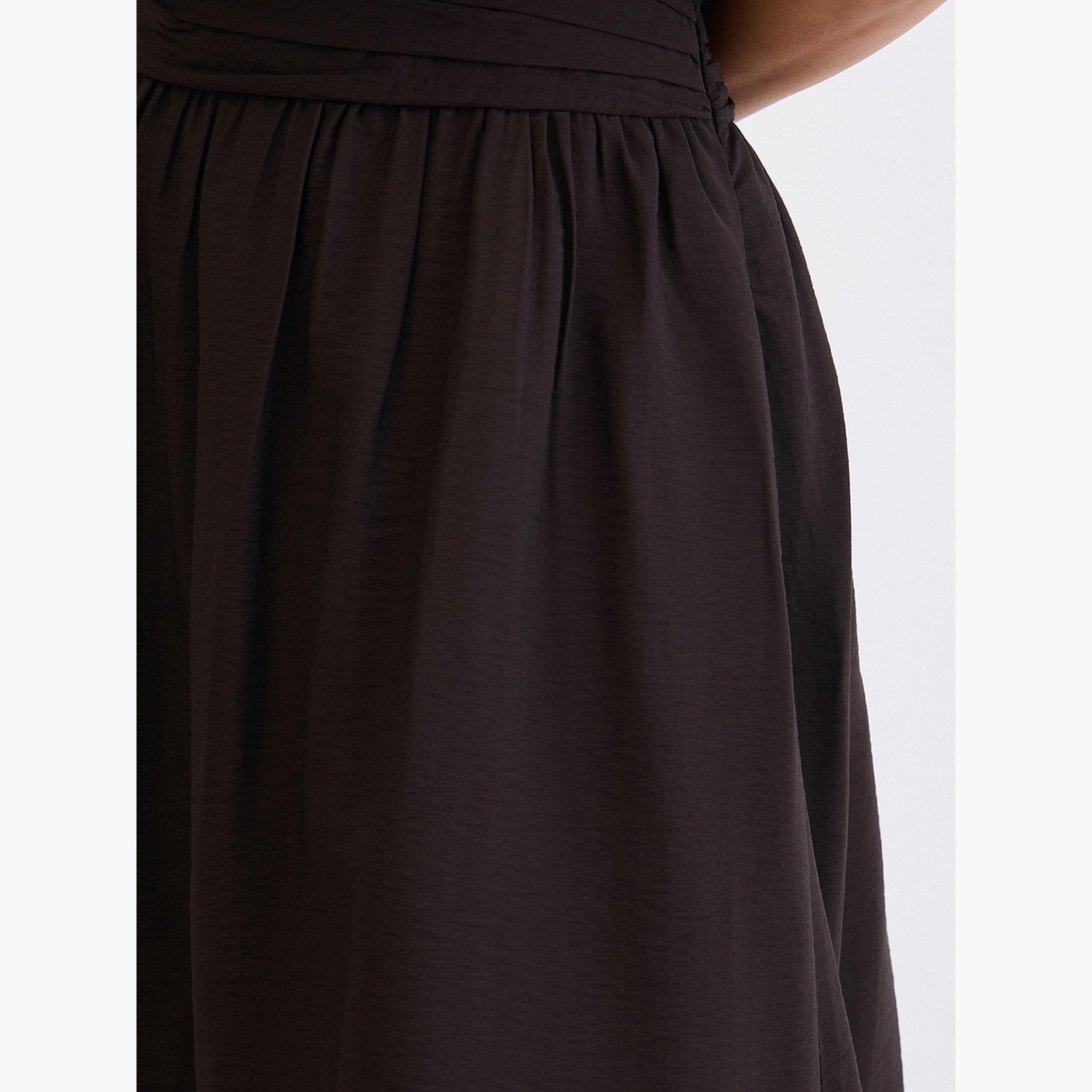 فيميلا - تنورة متوسط الطول سوداء بحزام خصر مطوية-women-clothing-bottoms-skirts-image-5