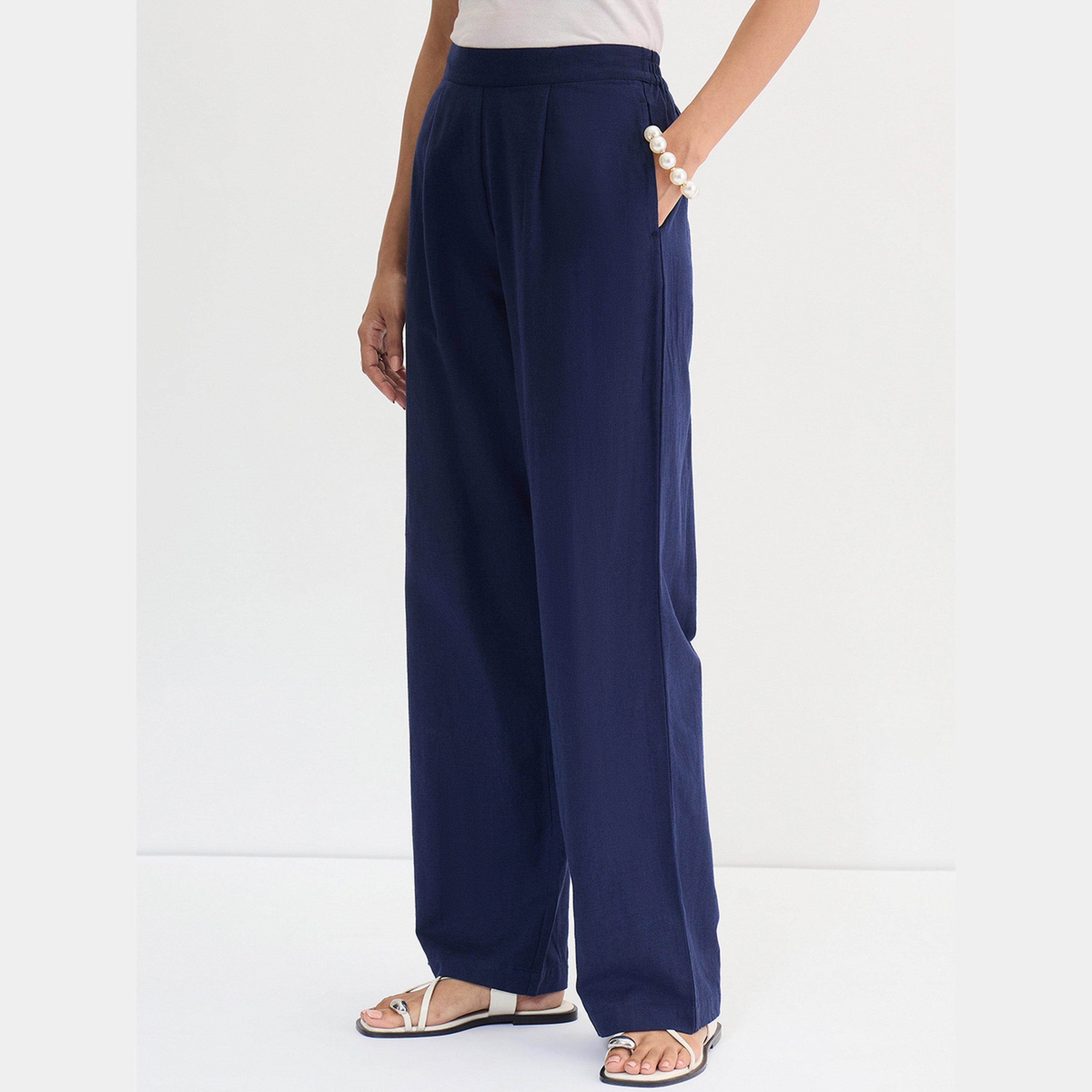 فيميلا - بنطال مستقيم قطن وكتان لون أزرق داكن-women-clothing-bottoms-trousers-image-5