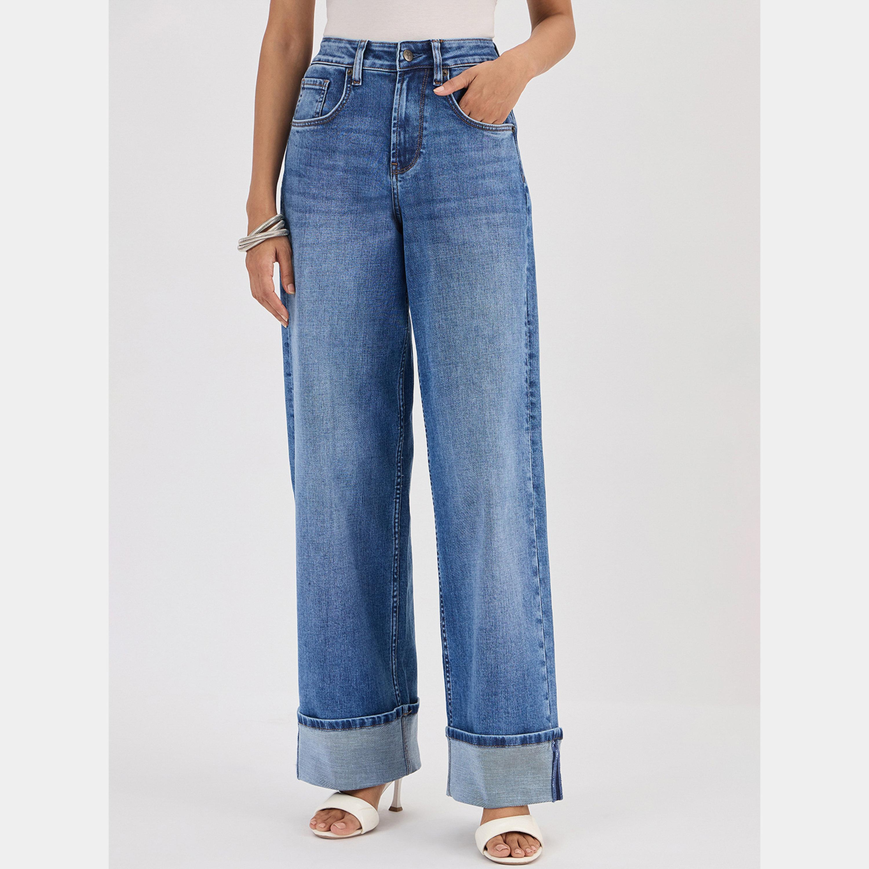 فيميلا - بنطال جينز أزرق متوسط ​​الارتفاع وواسع الساق-women-clothing-bottoms-jeans-image-1
