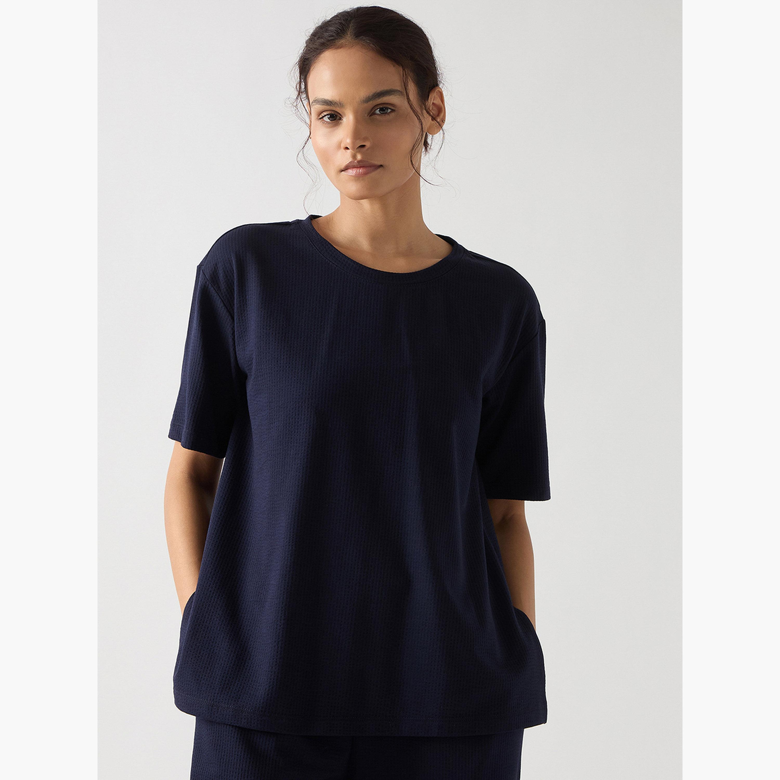 فيميلا - تي شيرت قطن محبوك بأكمام قصيرة لون أزرق داكن-women-clothing-tshirts-image-1
