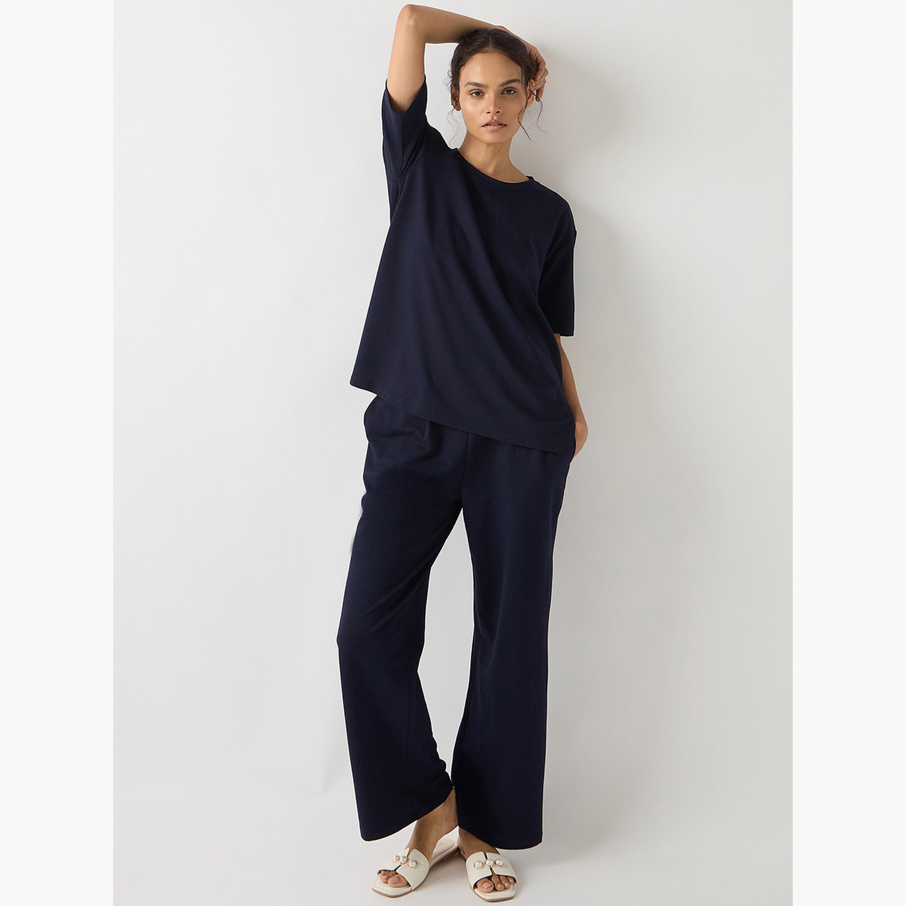 فيميلا - تي شيرت قطن محبوك بأكمام قصيرة لون أزرق داكن-women-clothing-tshirts-image-2