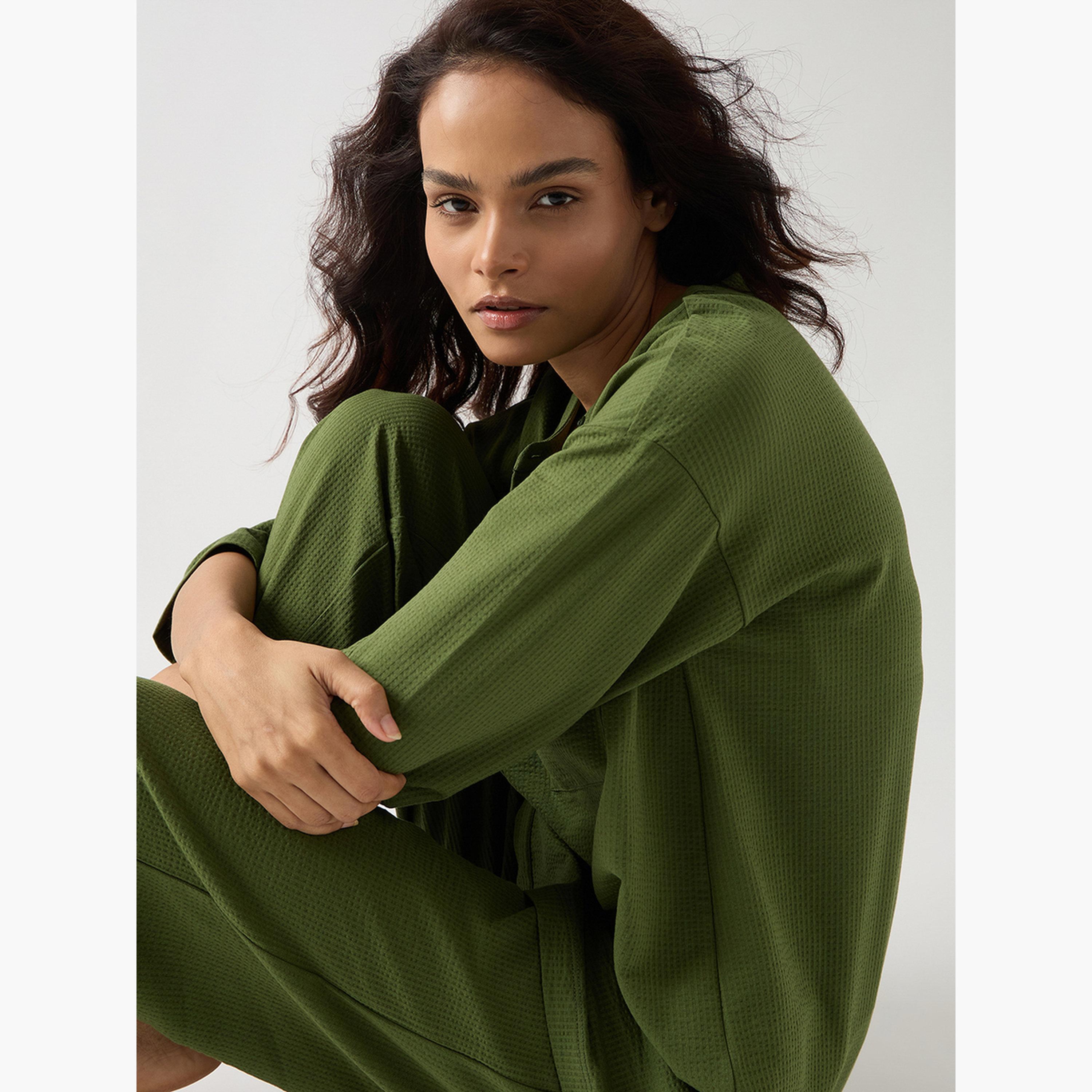 فيميلا - قميص أخضر من القطن المحبوك بأكمام طويلة-women-clothing-shirtsandblouses-shirts-image-5