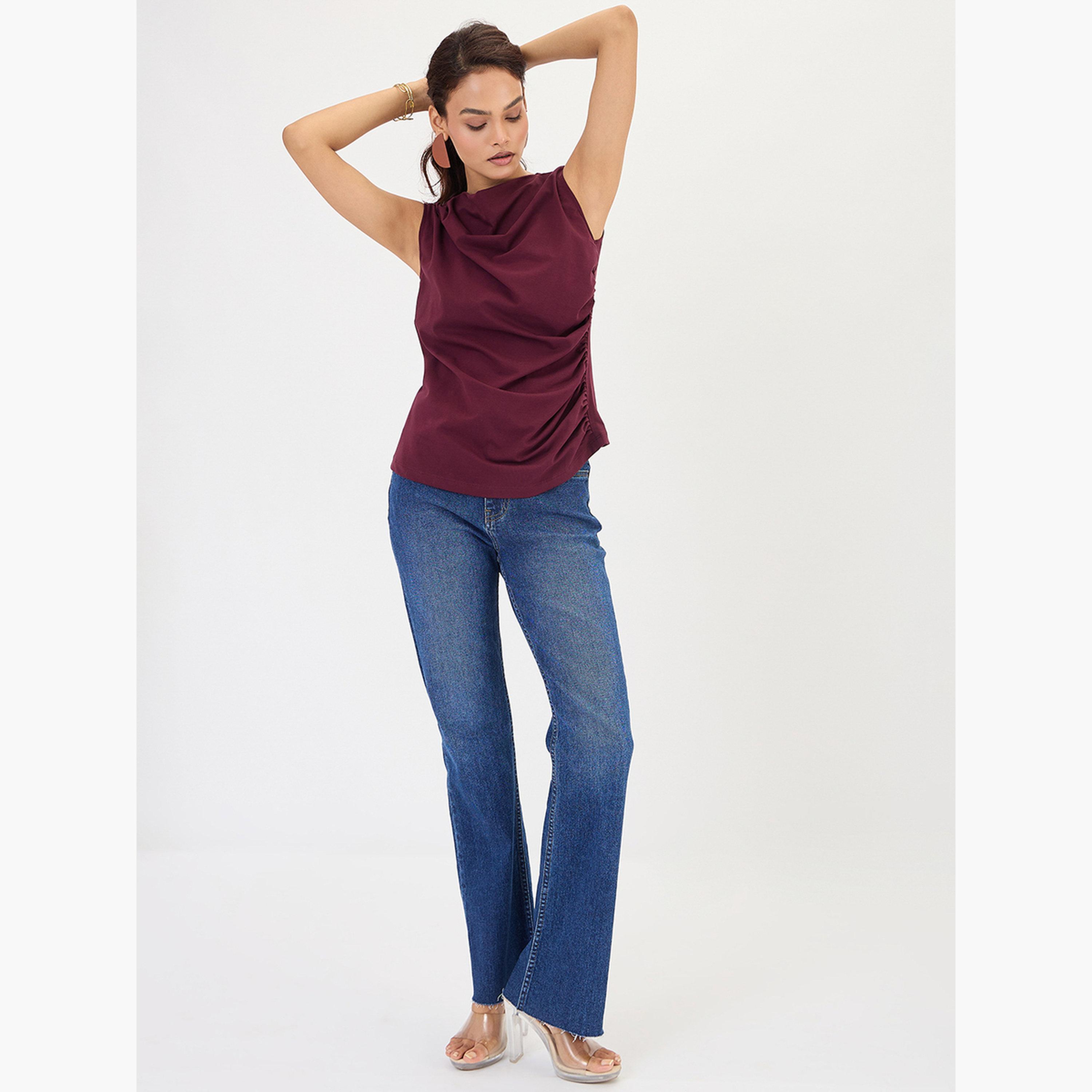 فيميلا - بلوزة محبوكة من القطن بلون النبيذ مع تفاصيل كشكشة-women-clothing-shirtsandblouses-blouses-image-2