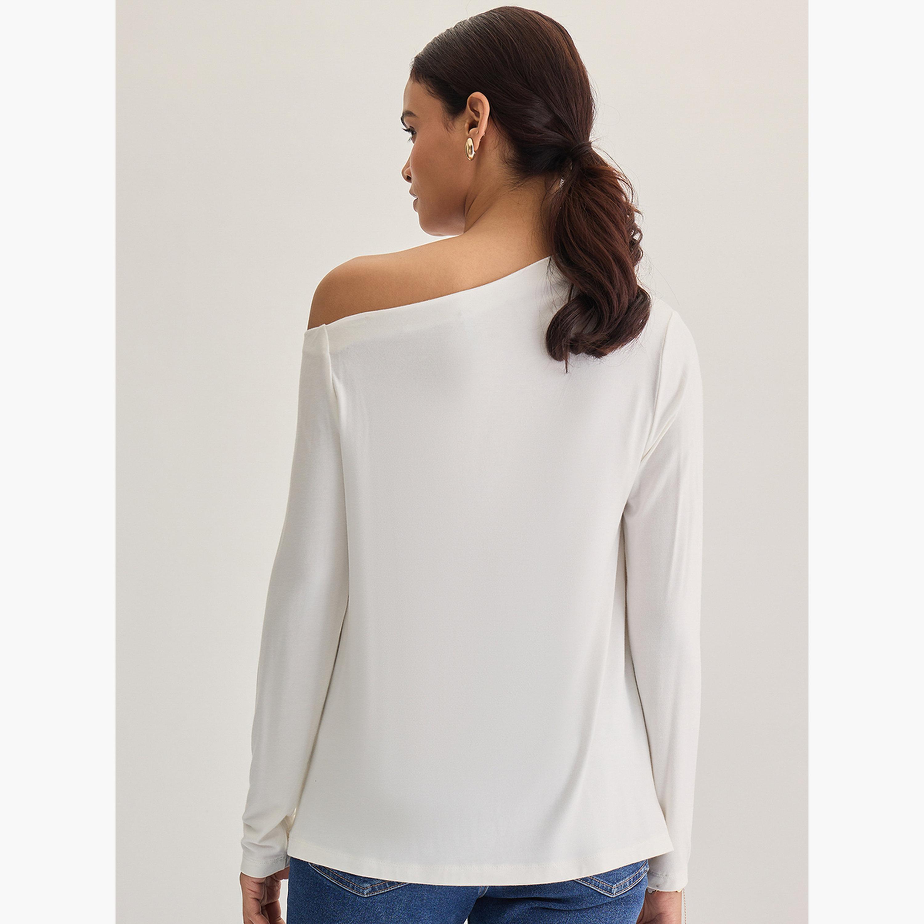 فيميلا - بلوزة بيضاء محبوكة بكتف واحد-women-clothing-tshirts-image-6