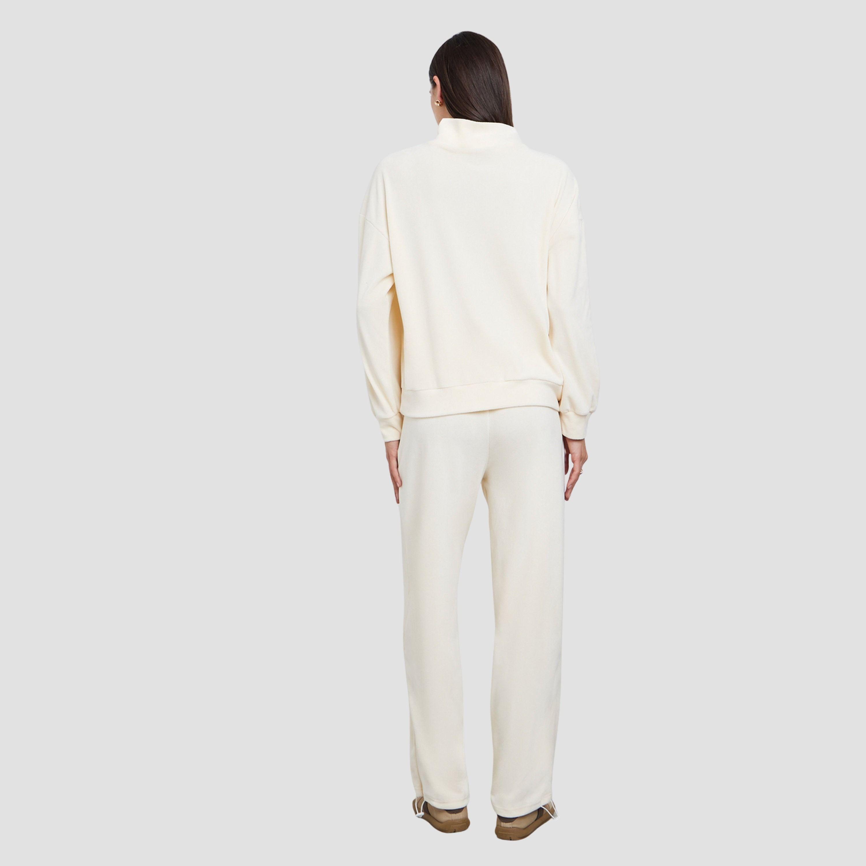 ستايلي - طقم سويت شيرت وبنطال رياضي من الصوف لون أوف وايت للنساء-women-clothing-coordsets-image-3