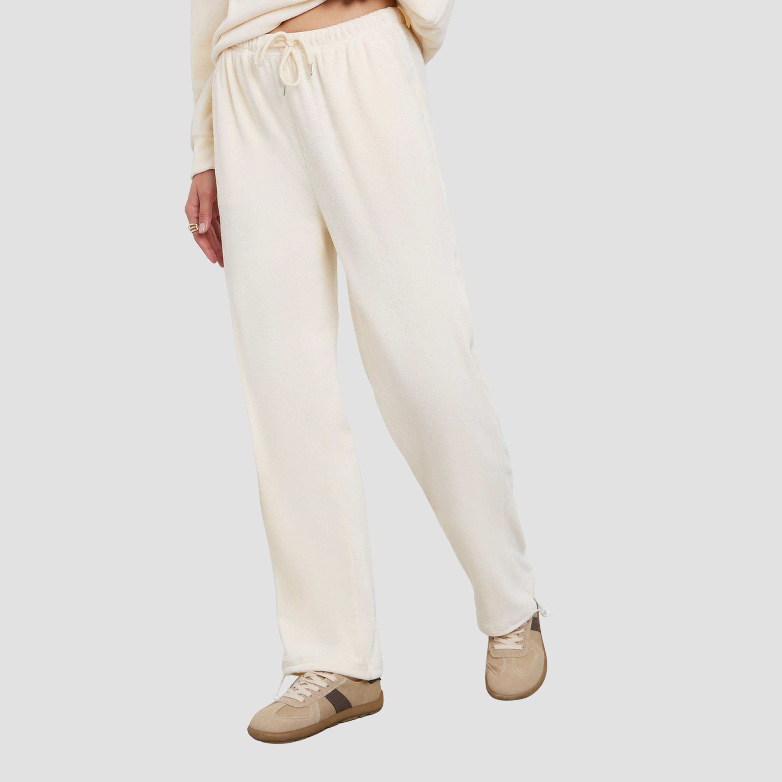 ستايلي - طقم سويت شيرت وبنطال رياضي من الصوف لون أوف وايت للنساء-women-clothing-coordsets-image-5