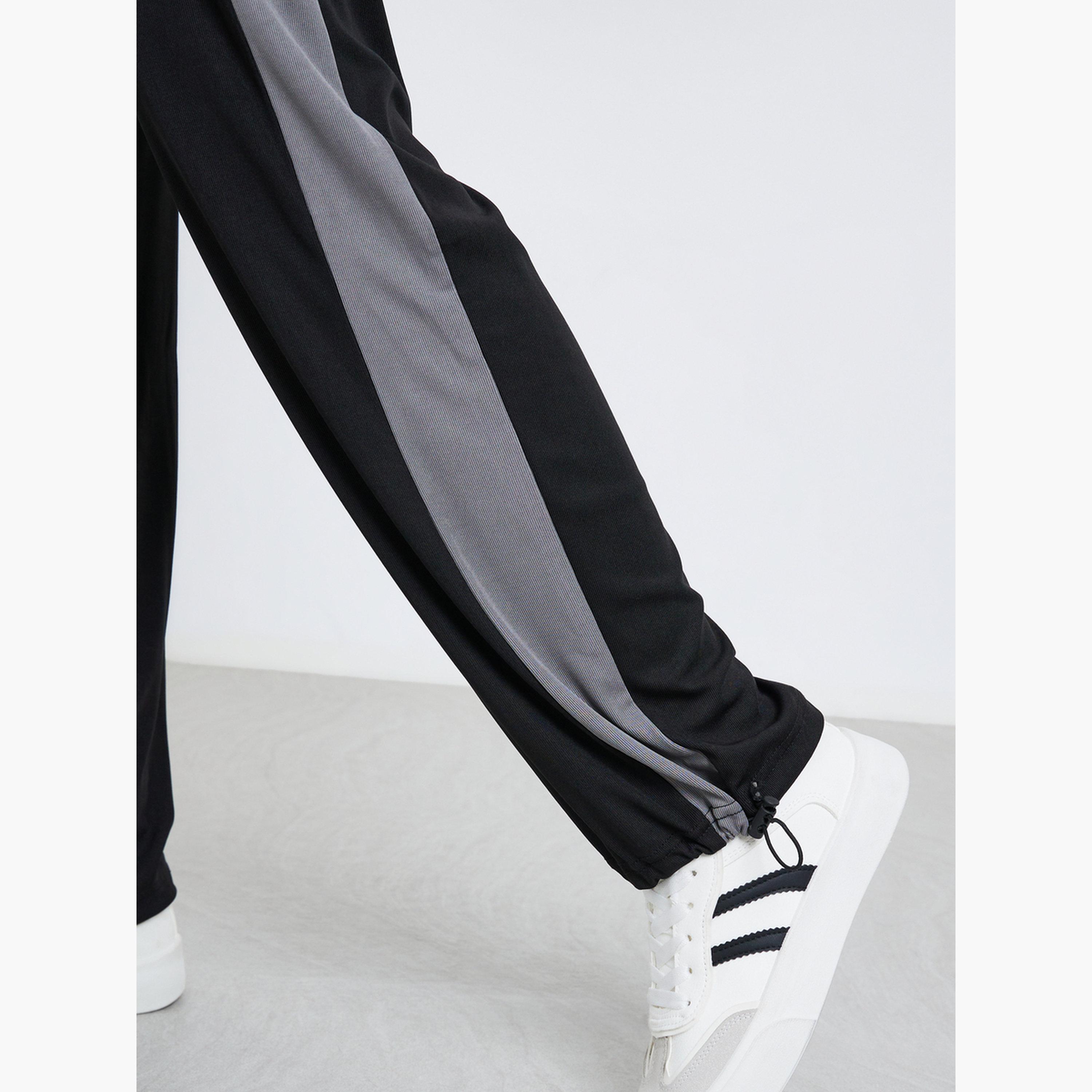 Styli Black Relaxed Fit Joggers with Side Striped-women-clothing-bottoms-joggers-image-4