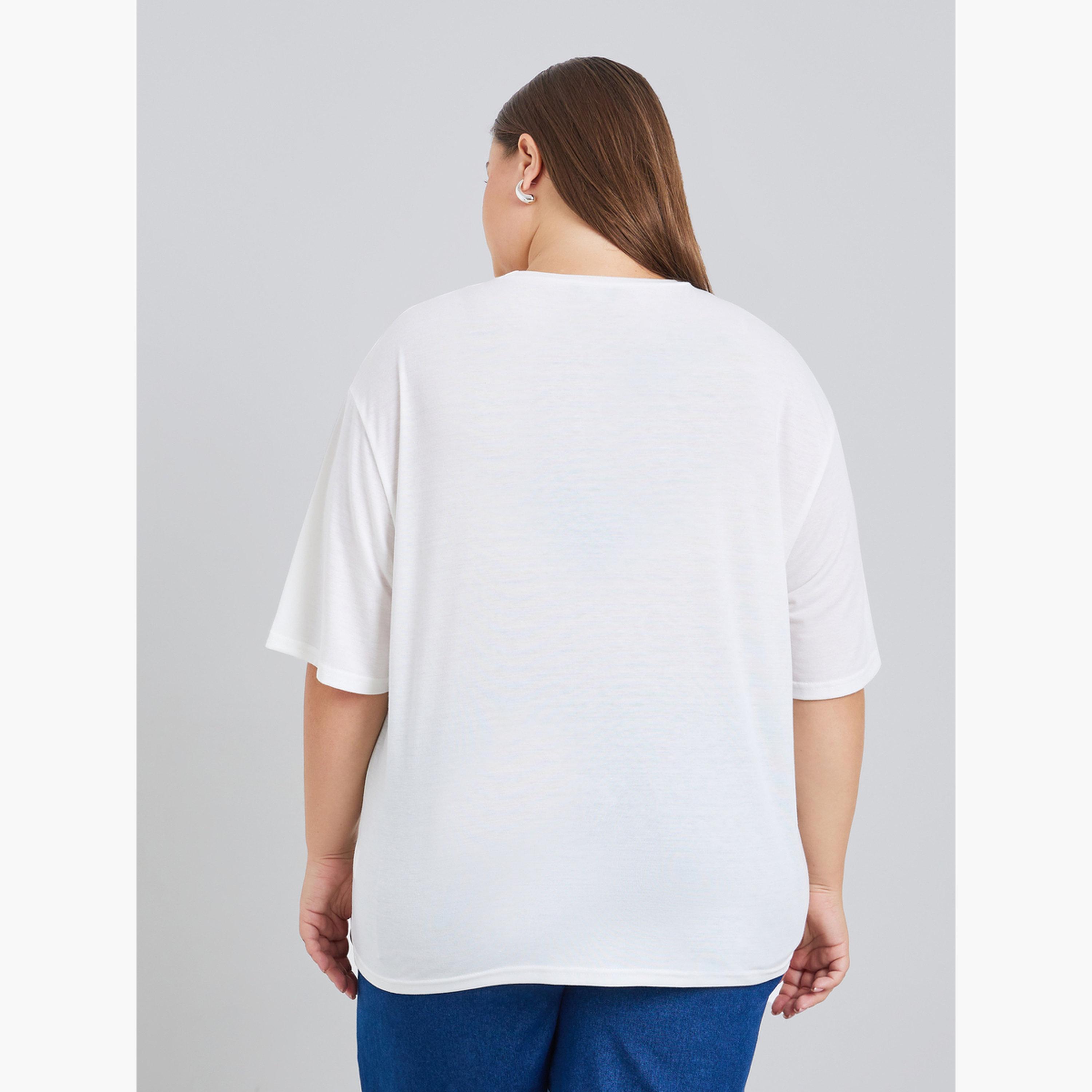 Styli Plus Size White Embellished T-Shirt-women-clothing-tshirts-image-5