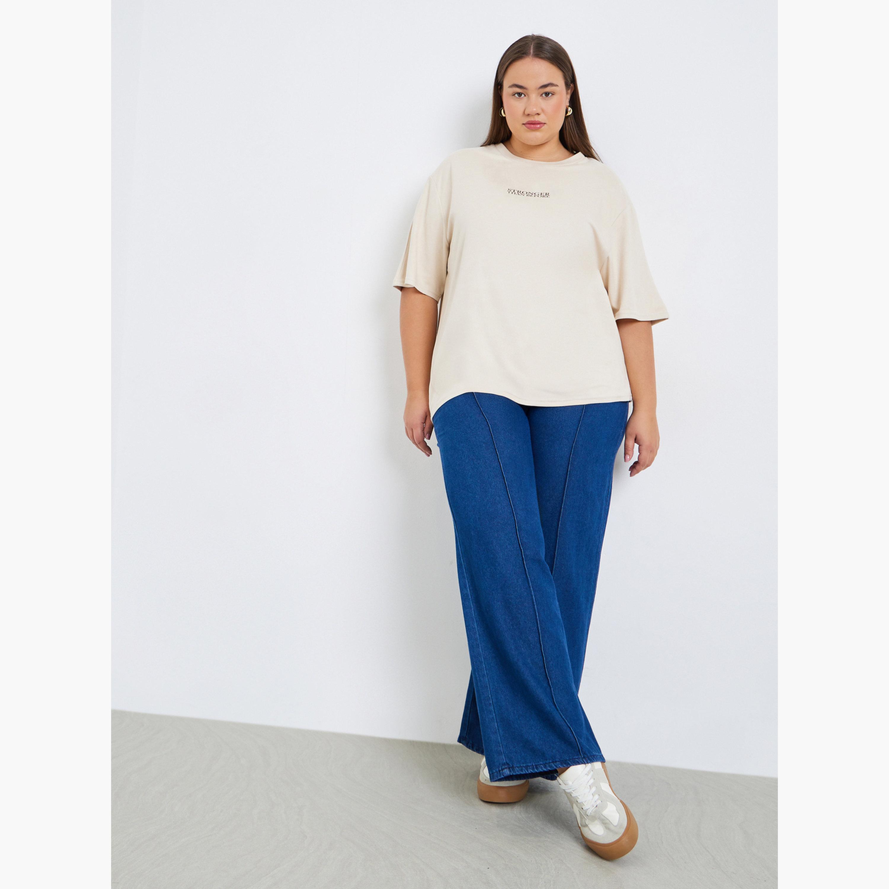 تيشيرت بأكمام قصيرة وطبعة كتابة مقاس كبير-women-clothing-tshirts-image-2