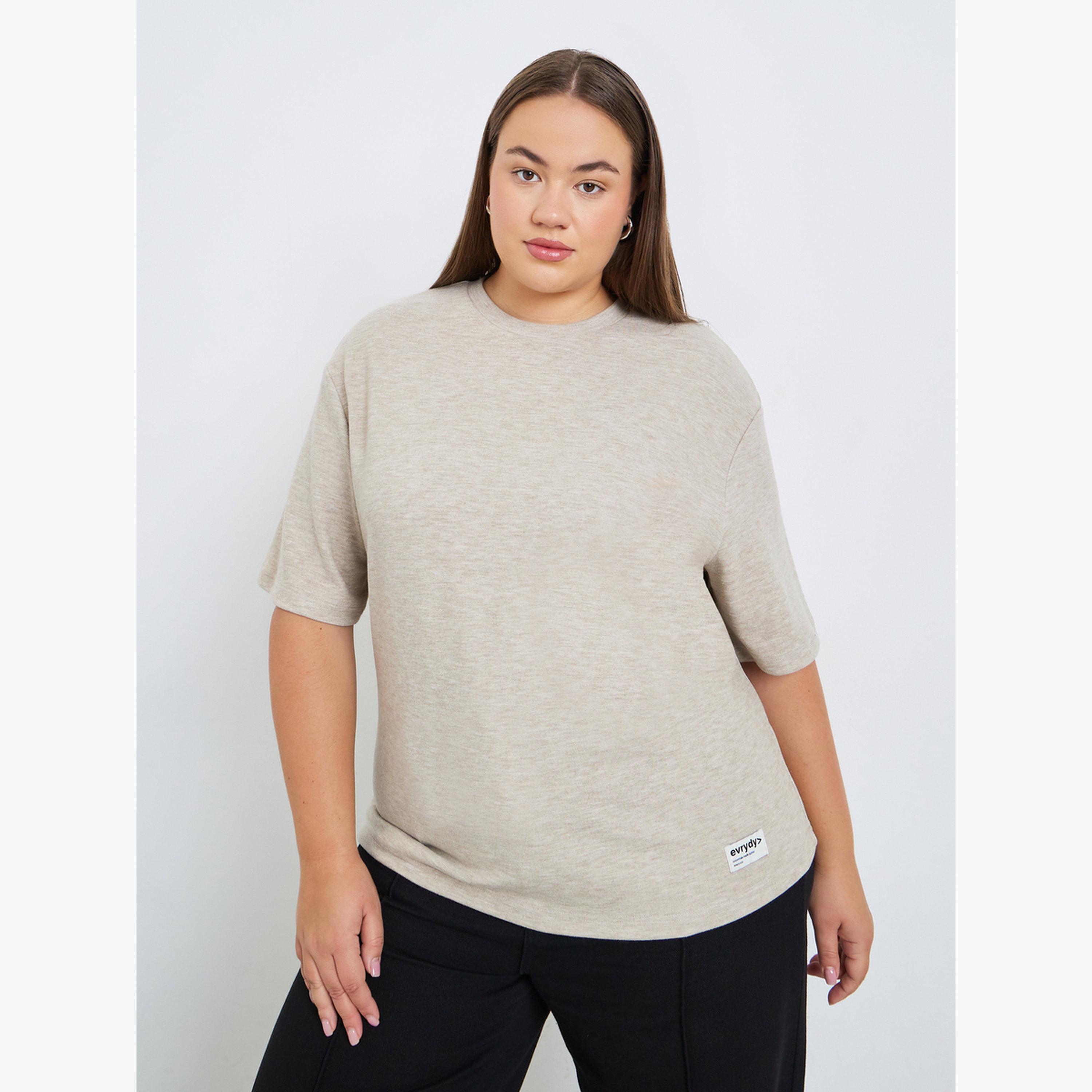 تيشيرت بأكمام قصيرة مقاس كبير-women-clothing-tshirts-image-1