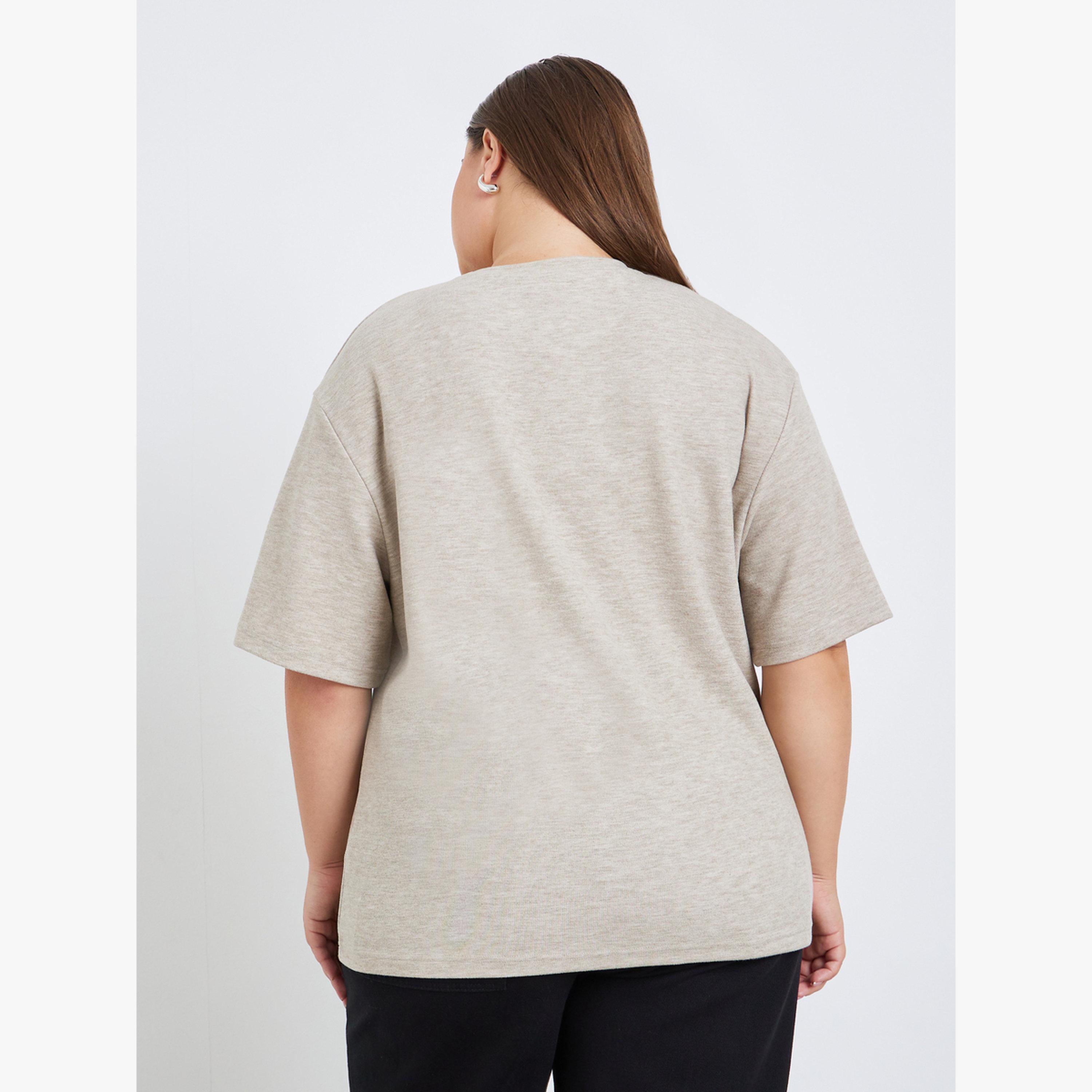 تيشيرت بأكمام قصيرة مقاس كبير-women-clothing-tshirts-image-4