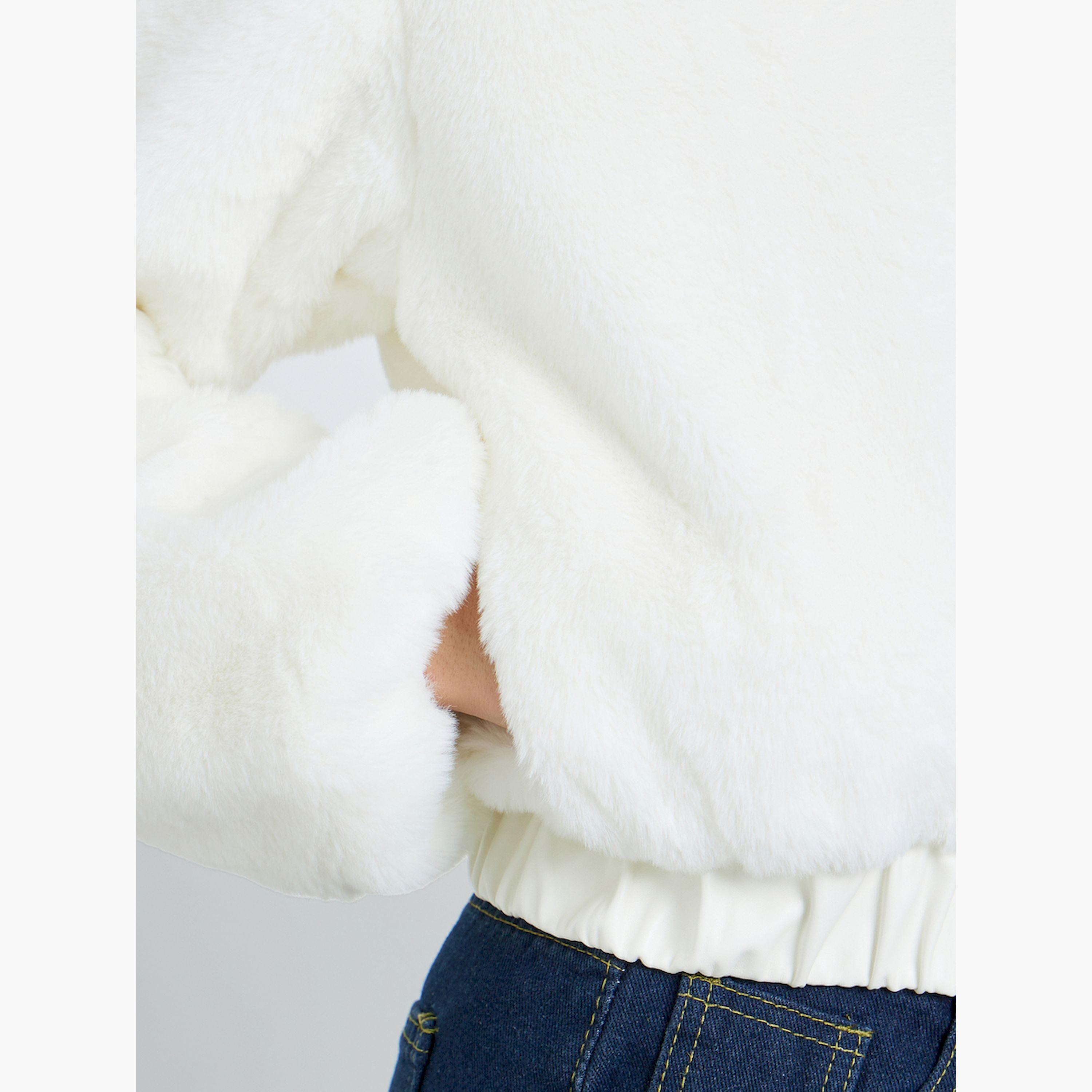 تيك تو × ستايلي - معطف نسائي بغطاء رأس من الفرو الصناعي بلون موحد وسحاب أمامي-women-winterwear-coatsandjackets-jackets-image-5