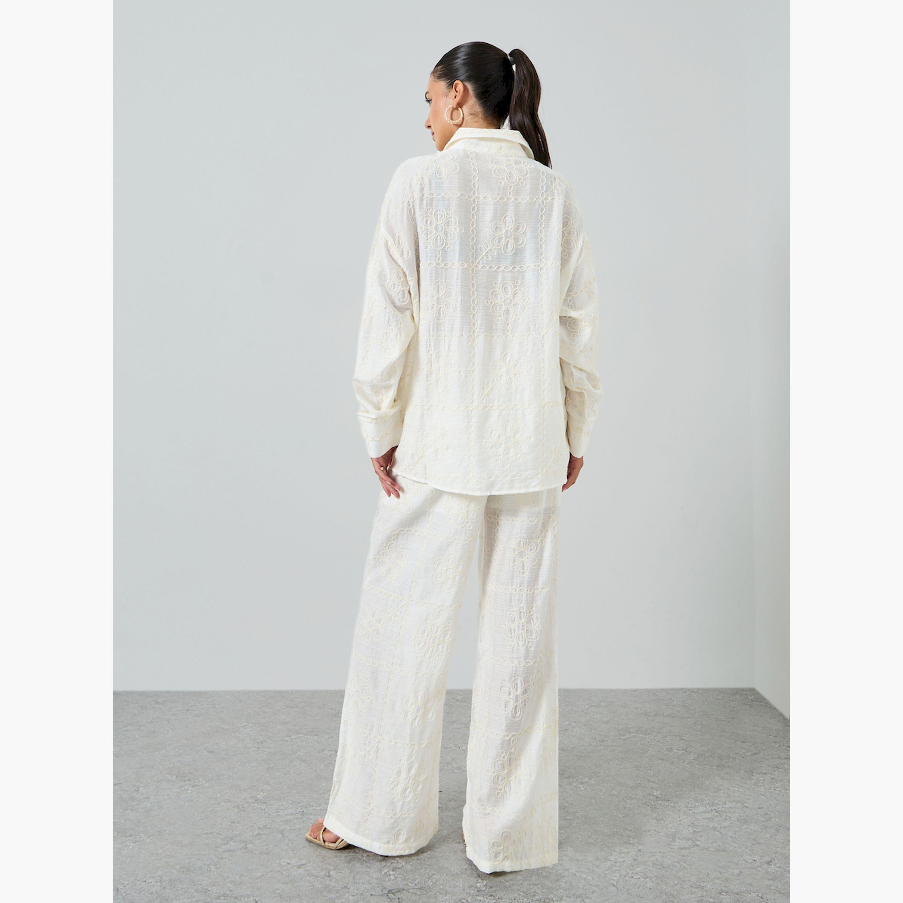 طقم قميص أبيض مطرز وبنطال-women-clothing-coordsets-image-4