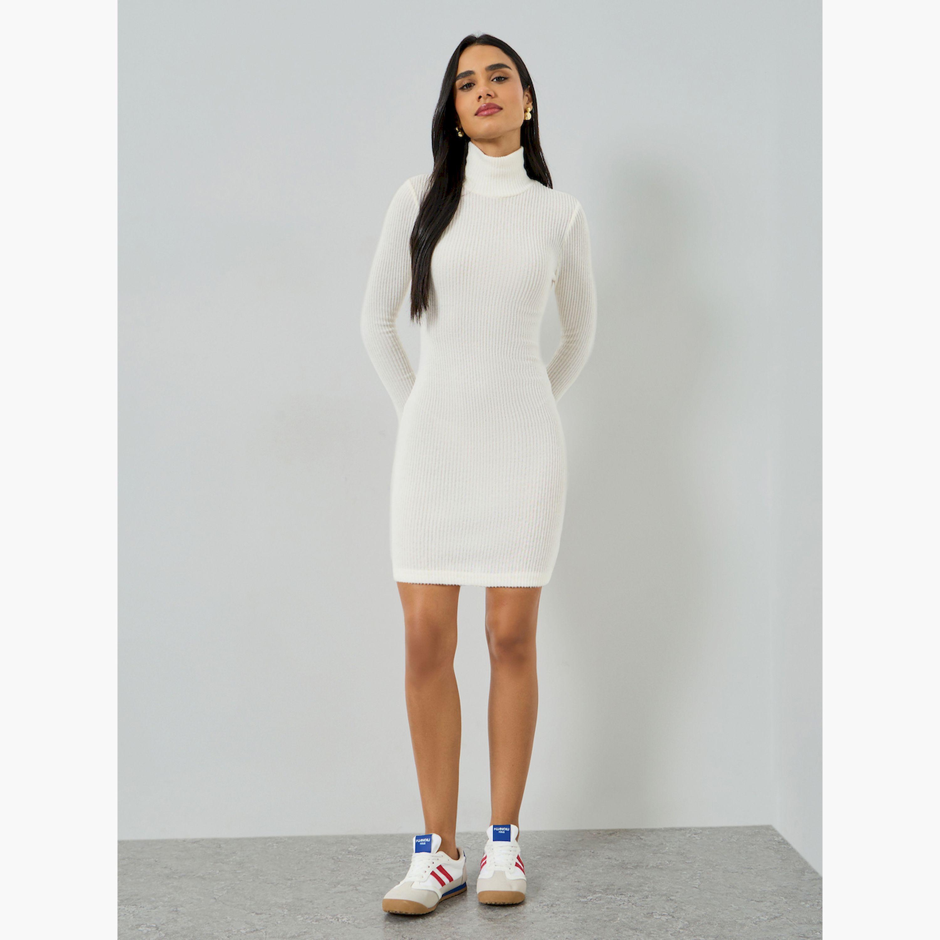تيك تو × ستايلي - فستان قصير ضيق لون أبيض كريمي مضلع-women-clothing-dresses-image-3