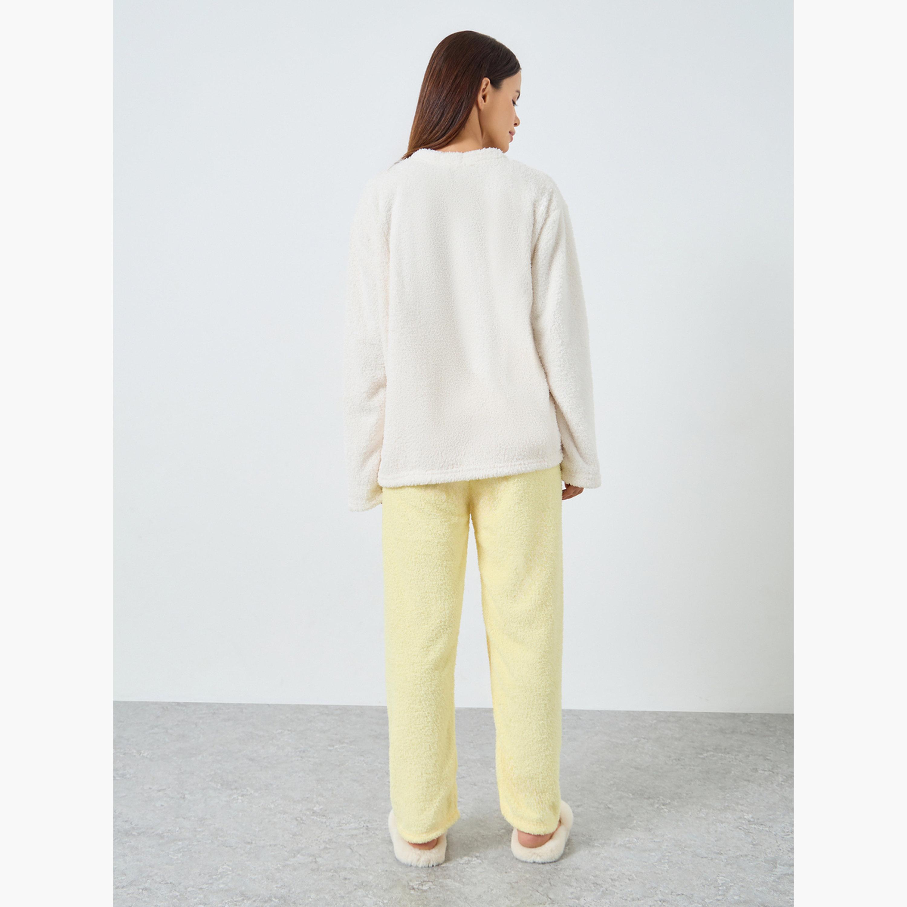 ستايلي - بيجاما قميص من الصوف بتفاصيل قلب متباينة-women-clothing-nightwear-pyjamas-longsets-image-5