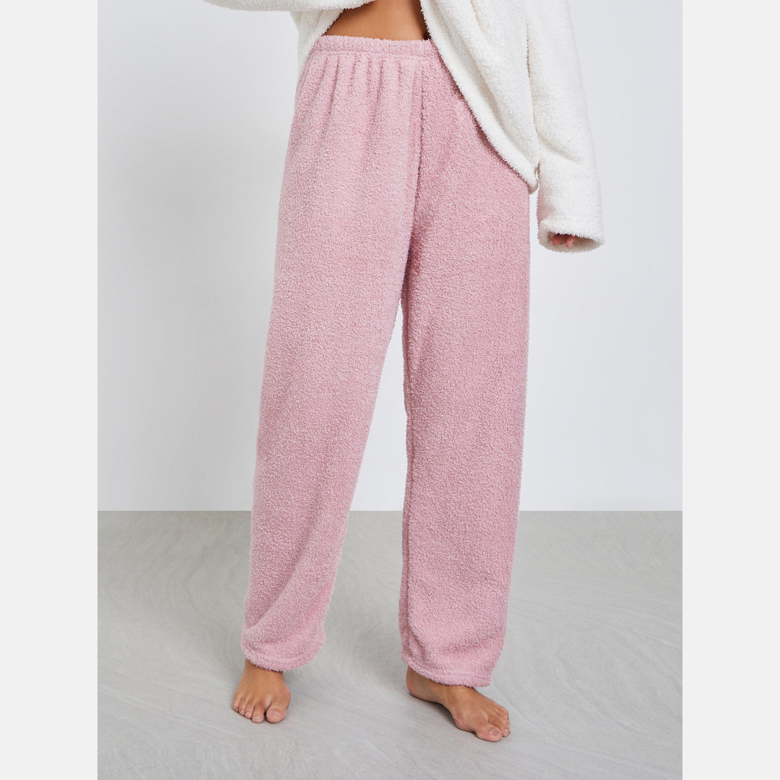 Styli Contrast Heart Detail Fleece Top and Pyjama Set-women-clothing-nightwear-pyjamas-longsets-image-4