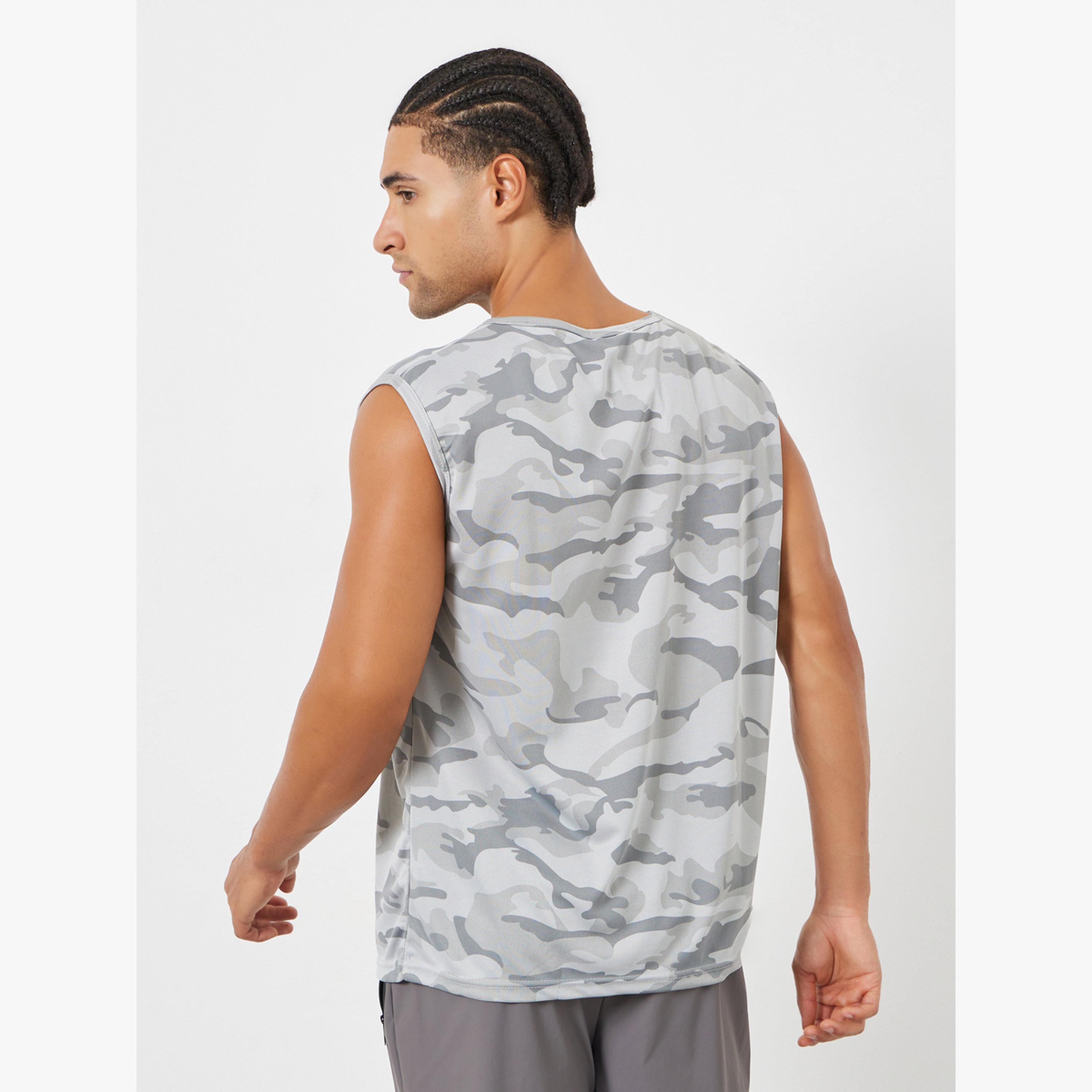 بلوزة تانك بلا أكمام طبعة تمويه-men-clothing-sportswearandactivewear-tshirtsandpolos-image-5